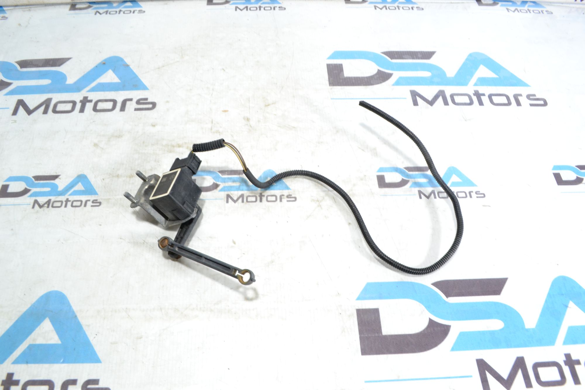 https://ycs.partsauto.market/partsauto-images/thmbs/userImages/b7628e092085f1f91467af1afb6e7630/part/be33a96e-ed86-49b9-bb04-162fd22f82cb_1781604863229.jpg