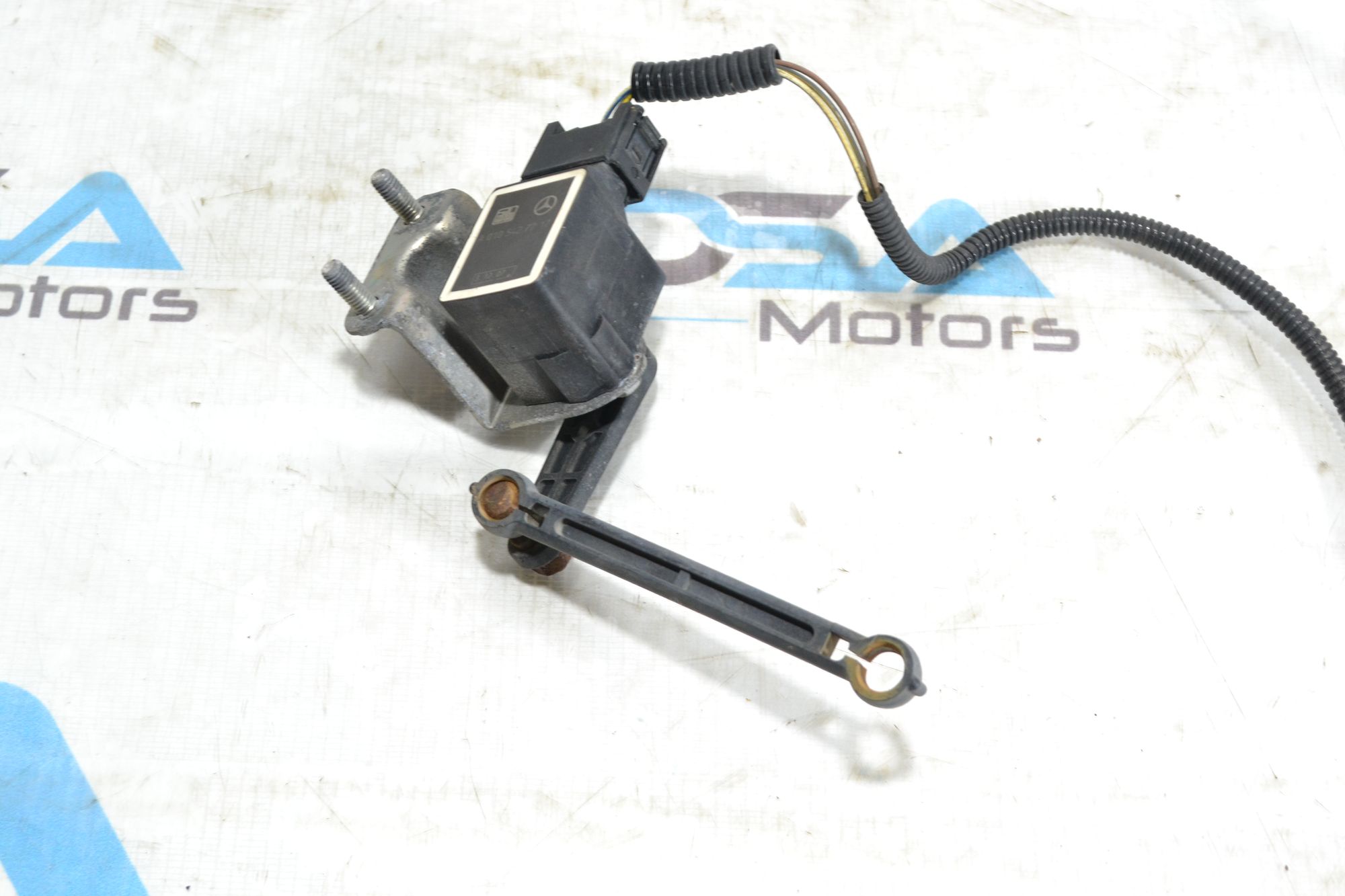 https://ycs.partsauto.market/partsauto-images/thmbs/userImages/b7628e092085f1f91467af1afb6e7630/part/be504580-f638-4ee9-a0cc-ad8b2bcf6825_1781604863515.jpg