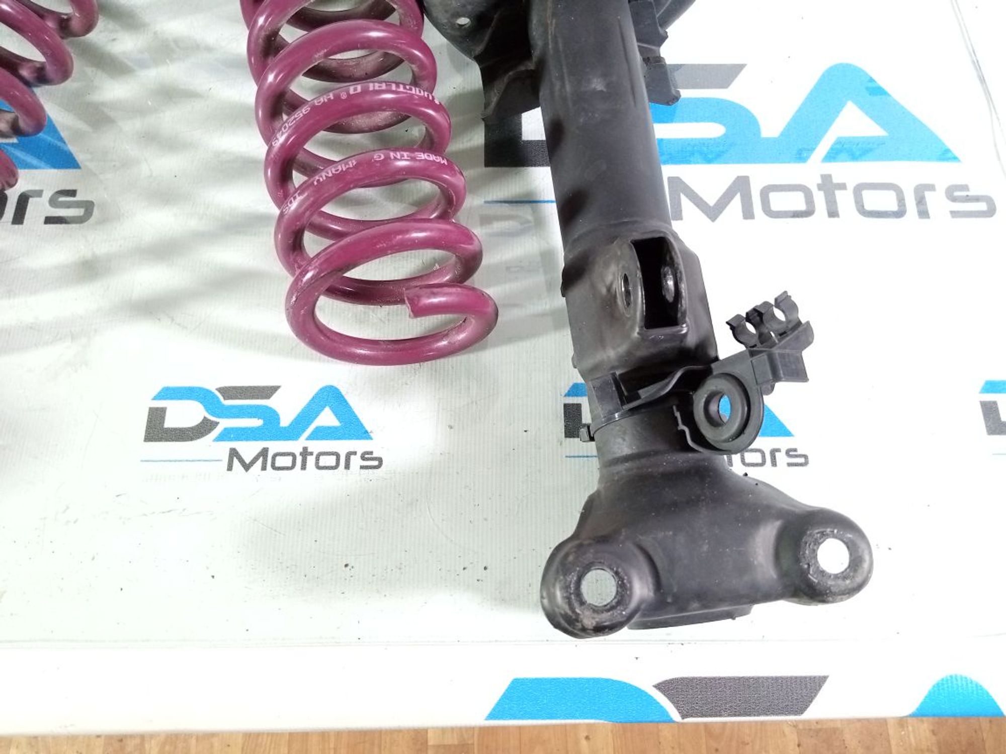 https://ycs.partsauto.market/partsauto-images/thmbs/userImages/b7628e092085f1f91467af1afb6e7630/part/be8668dc-cbfb-4a21-9f0d-217e17950f27_1741932561412.jpg
