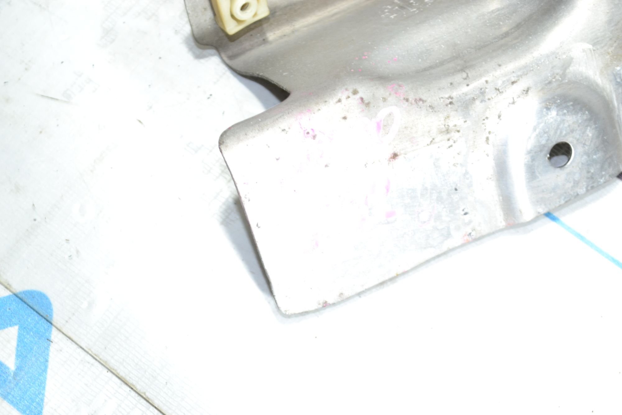 https://ycs.partsauto.market/partsauto-images/thmbs/userImages/b7628e092085f1f91467af1afb6e7630/part/bee5109a-bad4-47cf-aedf-1eb43d313f9a_1780915959058.jpg