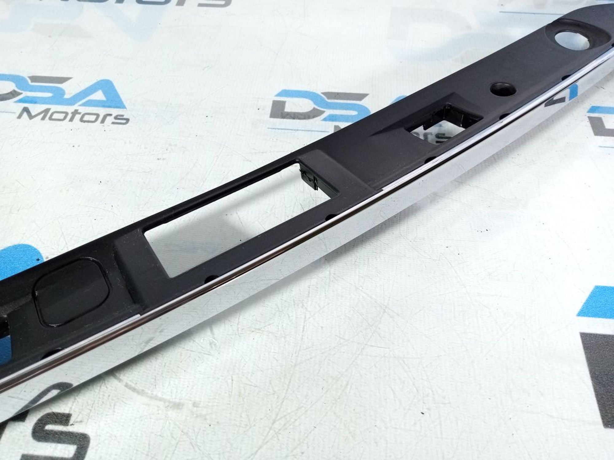 https://ycs.partsauto.market/partsauto-images/thmbs/userImages/b7628e092085f1f91467af1afb6e7630/part/befd0484-be3e-4970-b8ce-5a036bc1a399_1745404340635.jpg