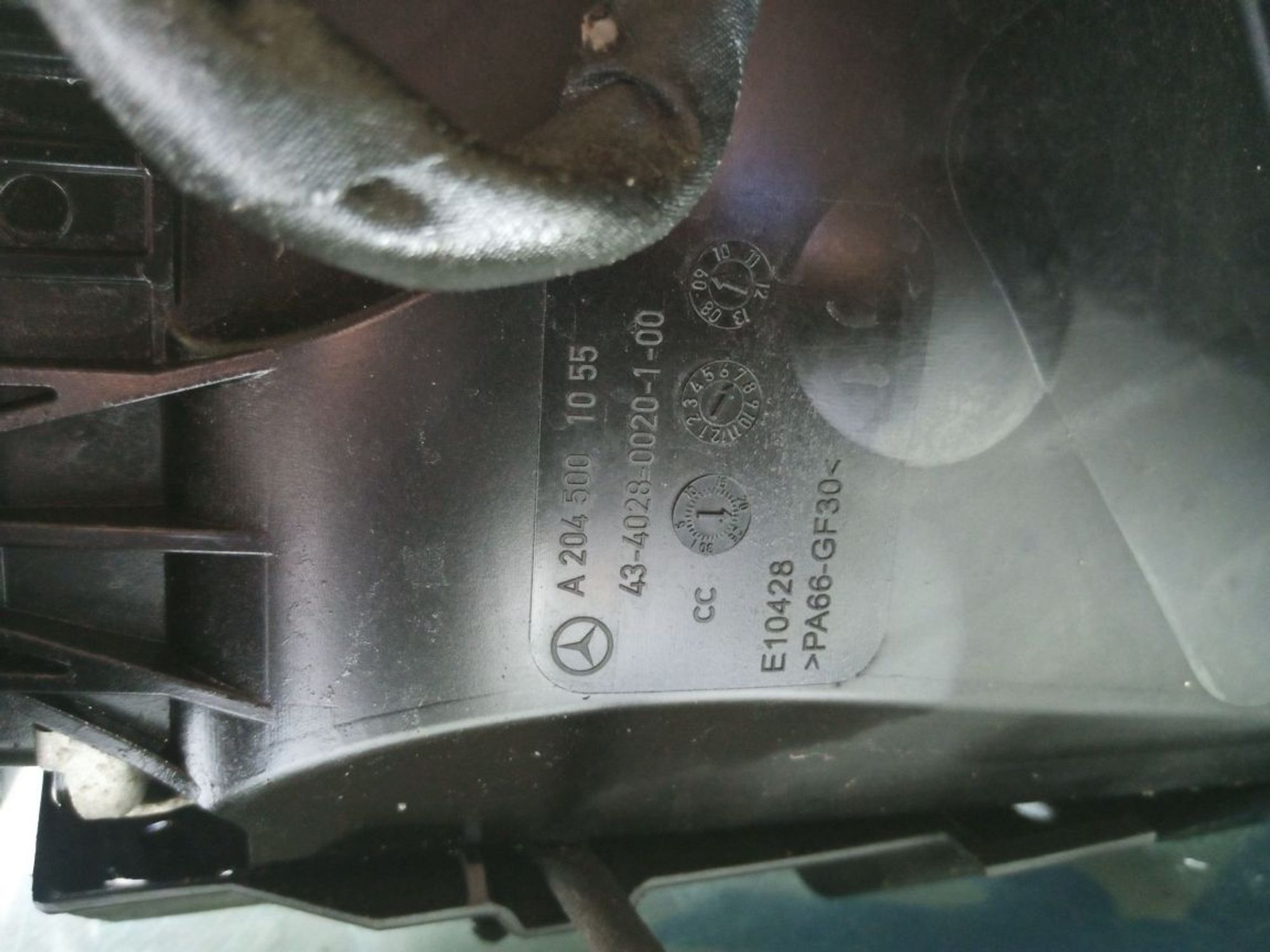 https://ycs.partsauto.market/partsauto-images/thmbs/userImages/b7628e092085f1f91467af1afb6e7630/part/bf1583bb-9a3b-4961-b7b9-bde93e0d2aae_1749152425874.jpg