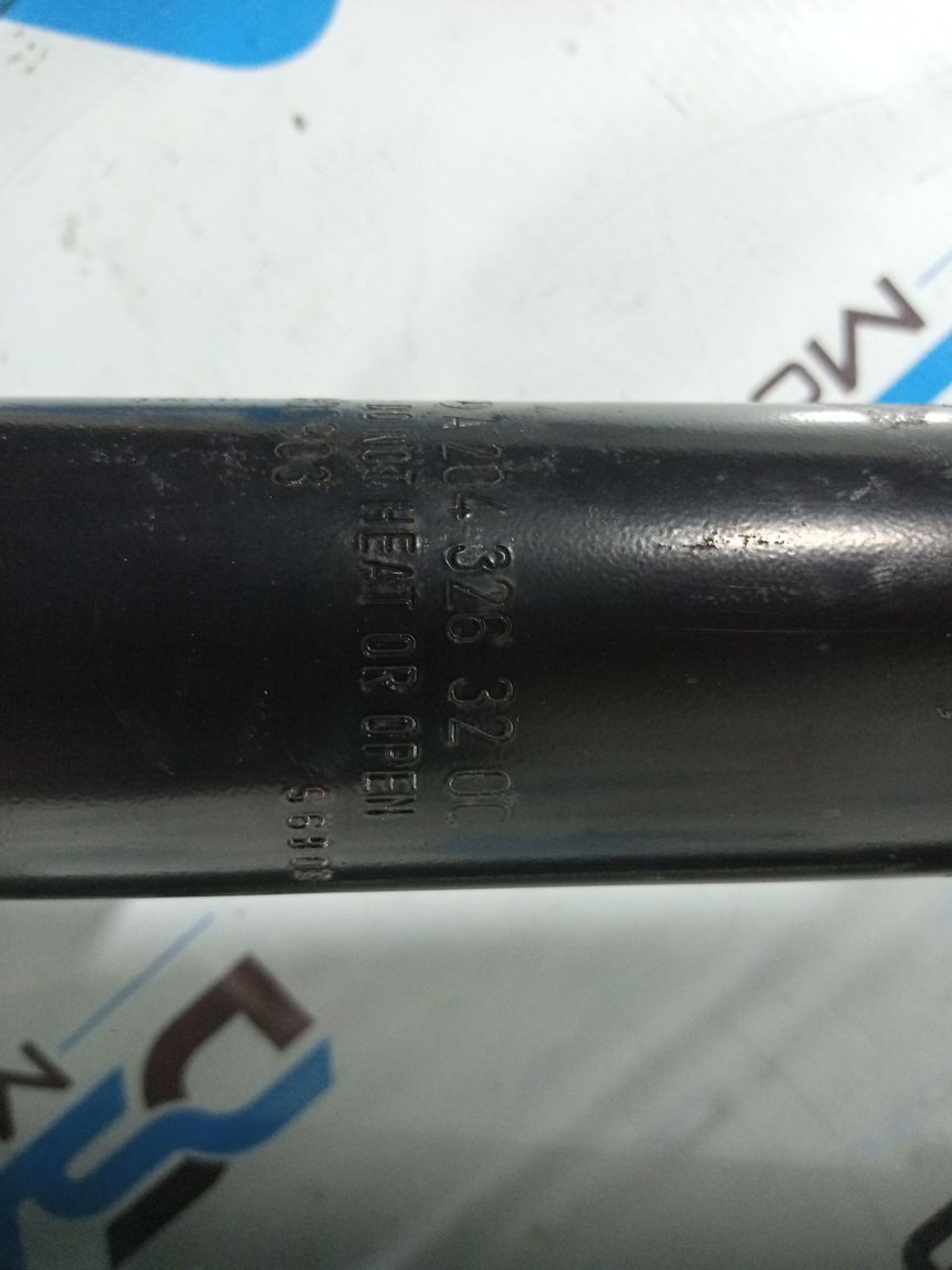 https://ycs.partsauto.market/partsauto-images/thmbs/userImages/b7628e092085f1f91467af1afb6e7630/part/bf36f205-ffa4-4ed3-aa17-b083e4f807db_1721634017704.jpg