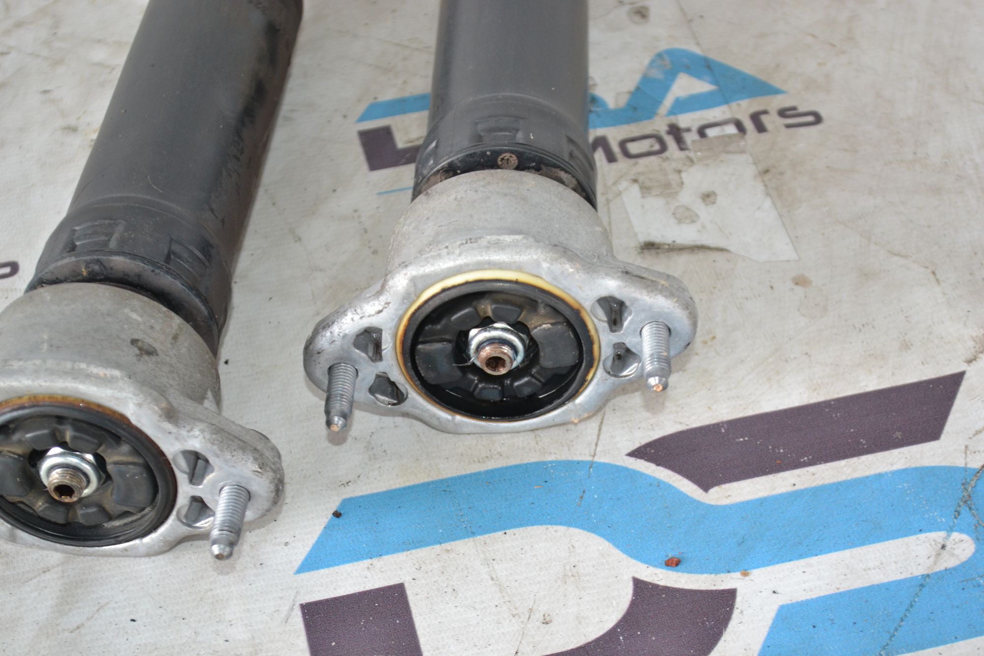https://ycs.partsauto.market/partsauto-images/thmbs/userImages/b7628e092085f1f91467af1afb6e7630/part/bf3dbf86-0a86-4f5f-8e58-a8baf9d0e191_1785147411025.jpg