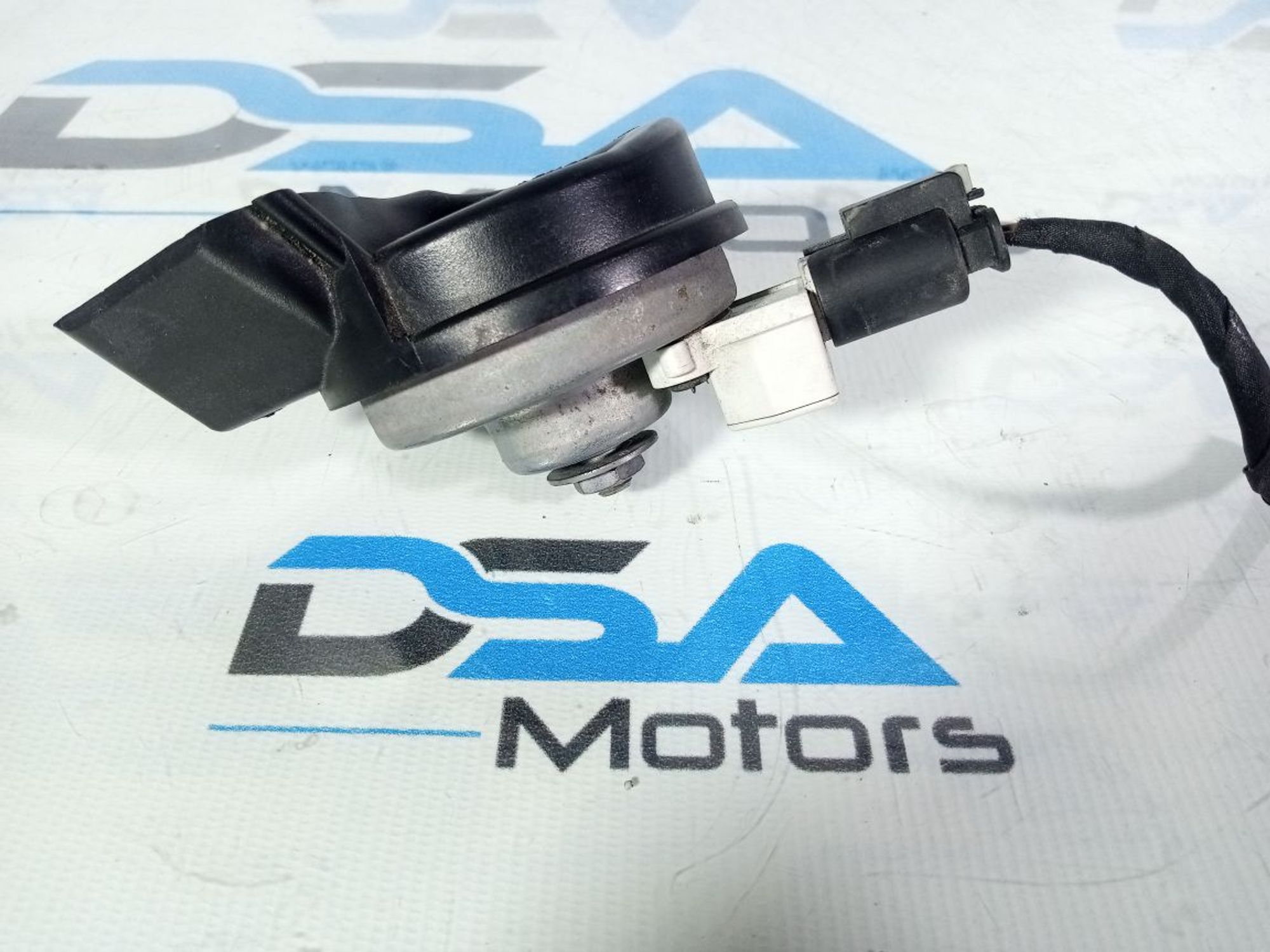 https://ycs.partsauto.market/partsauto-images/thmbs/userImages/b7628e092085f1f91467af1afb6e7630/part/bf5f04f3-0eca-4dd7-aba5-47806b0a89c0_1740137554523.jpg