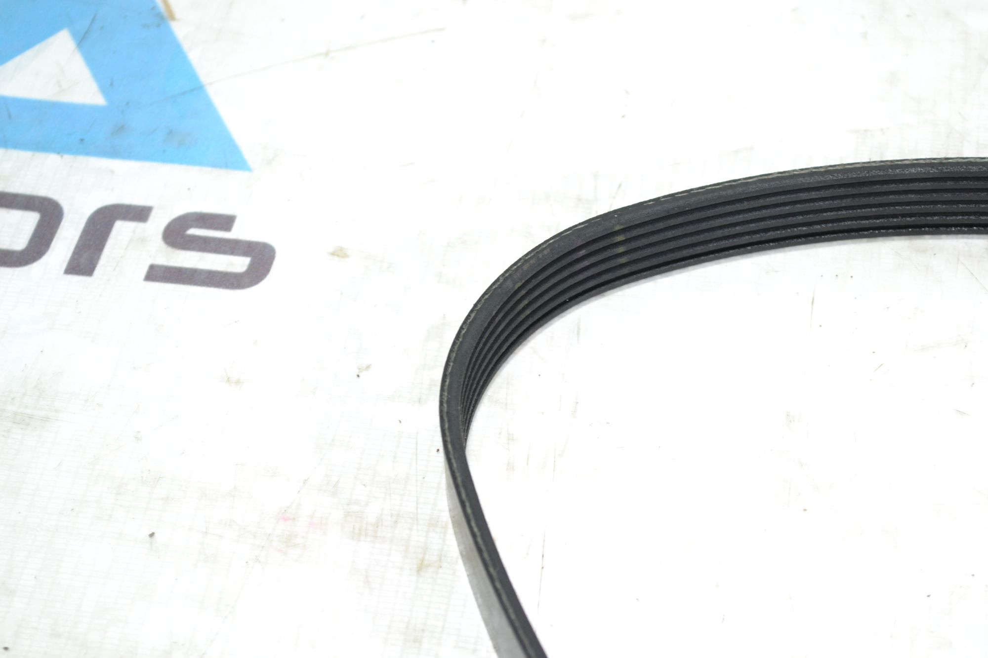 https://ycs.partsauto.market/partsauto-images/thmbs/userImages/b7628e092085f1f91467af1afb6e7630/part/bfb5eee7-f9f2-45cb-9bc9-3a9ef5eb61d5_1783508854786.jpg