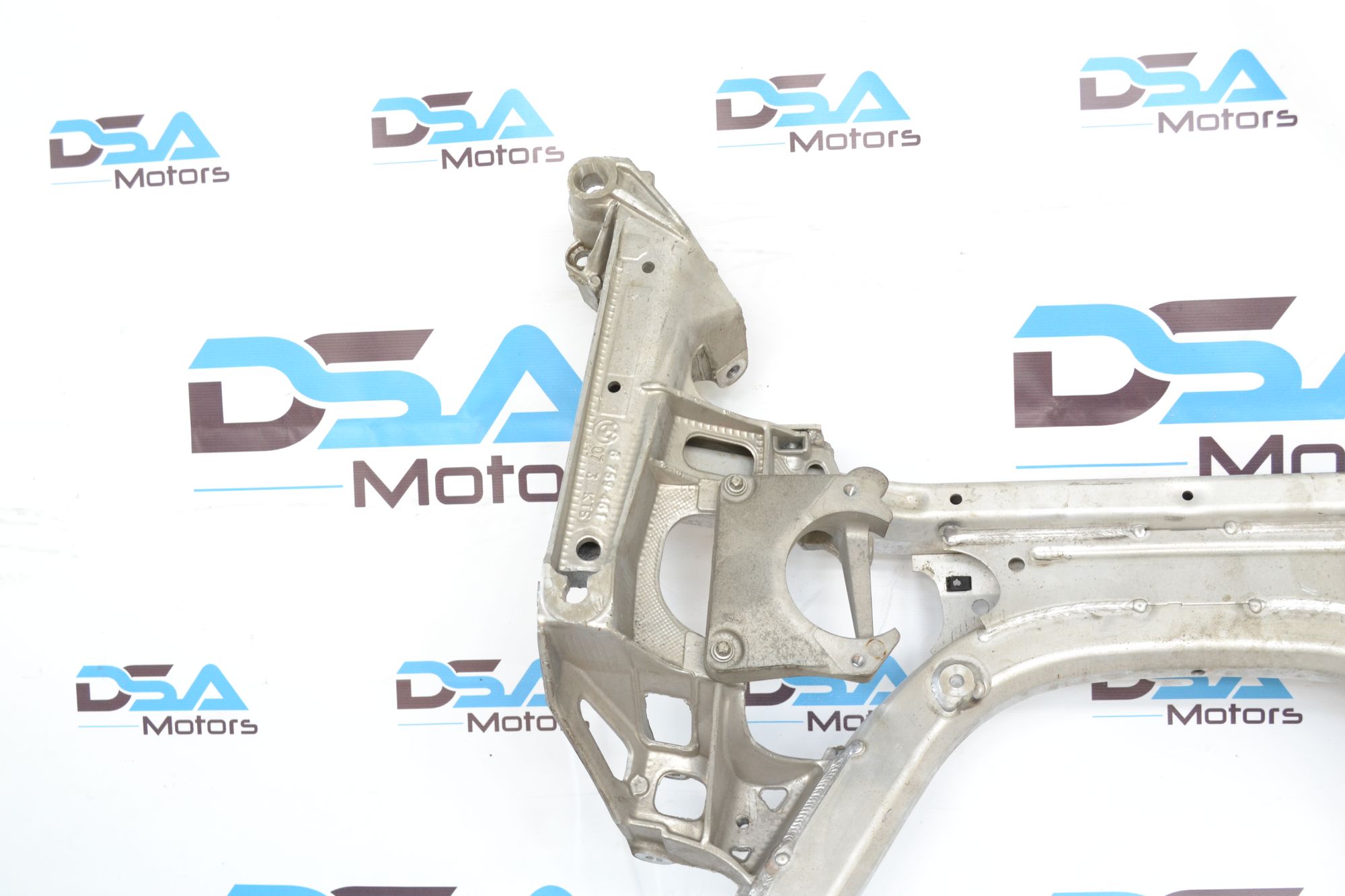 https://ycs.partsauto.market/partsauto-images/thmbs/userImages/b7628e092085f1f91467af1afb6e7630/part/bfdca196-7ff0-4b67-8f37-9c9ad36c35c5_1781676309329.jpg