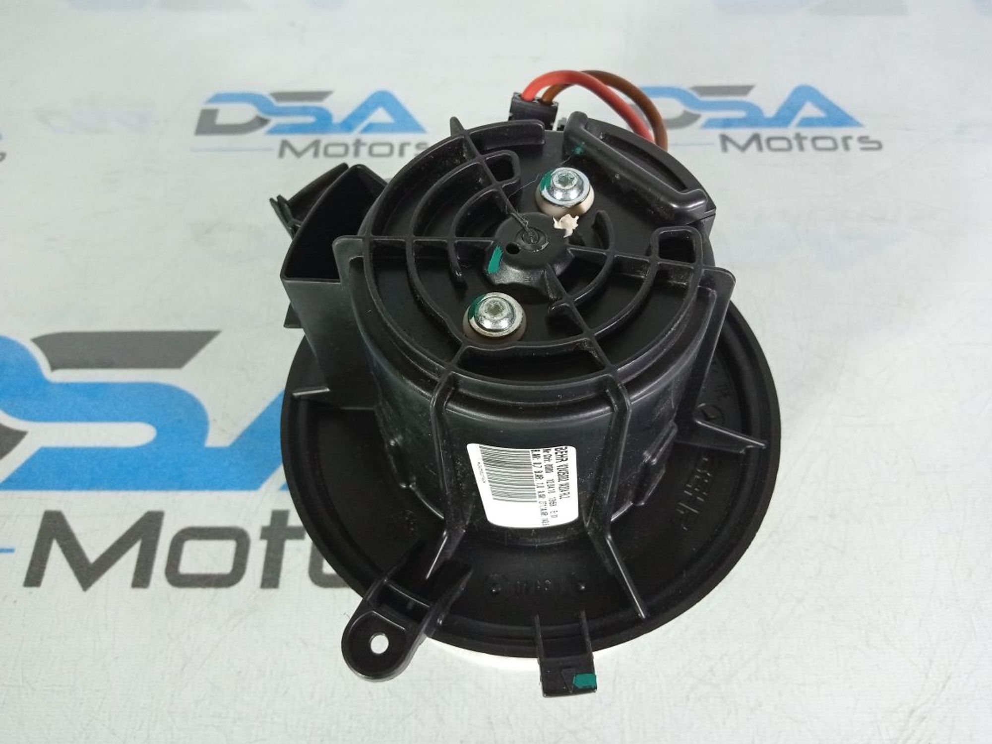 https://ycs.partsauto.market/partsauto-images/thmbs/userImages/b7628e092085f1f91467af1afb6e7630/part/c0144ade-dd97-495f-b8d5-7bb265490995_1746543686371.jpg