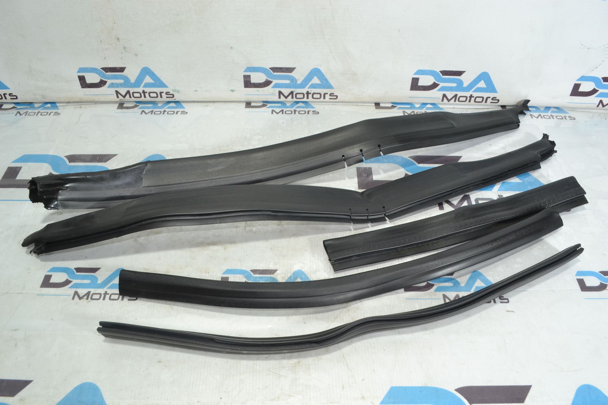 https://ycs.partsauto.market/partsauto-images/thmbs/userImages/b7628e092085f1f91467af1afb6e7630/part/c033086c-bfc5-4ab7-aa01-13e91b054bfb_1781260222637.jpg