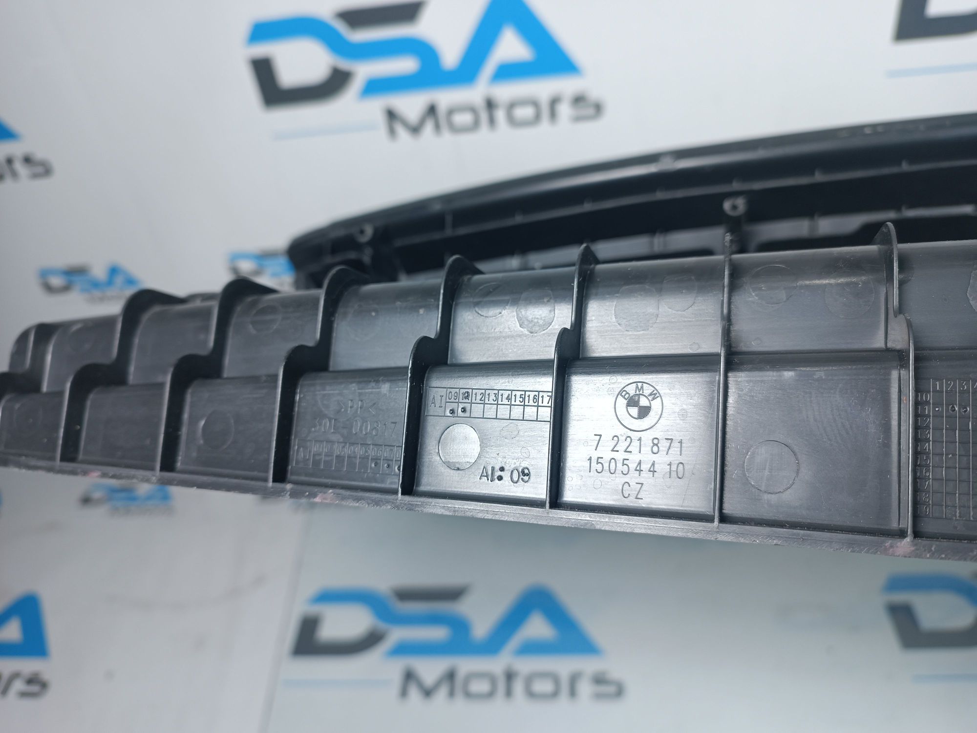 https://ycs.partsauto.market/partsauto-images/thmbs/userImages/b7628e092085f1f91467af1afb6e7630/part/c048c734-9d4b-49bd-a188-e43e6e83116c_1704277560478.jpg