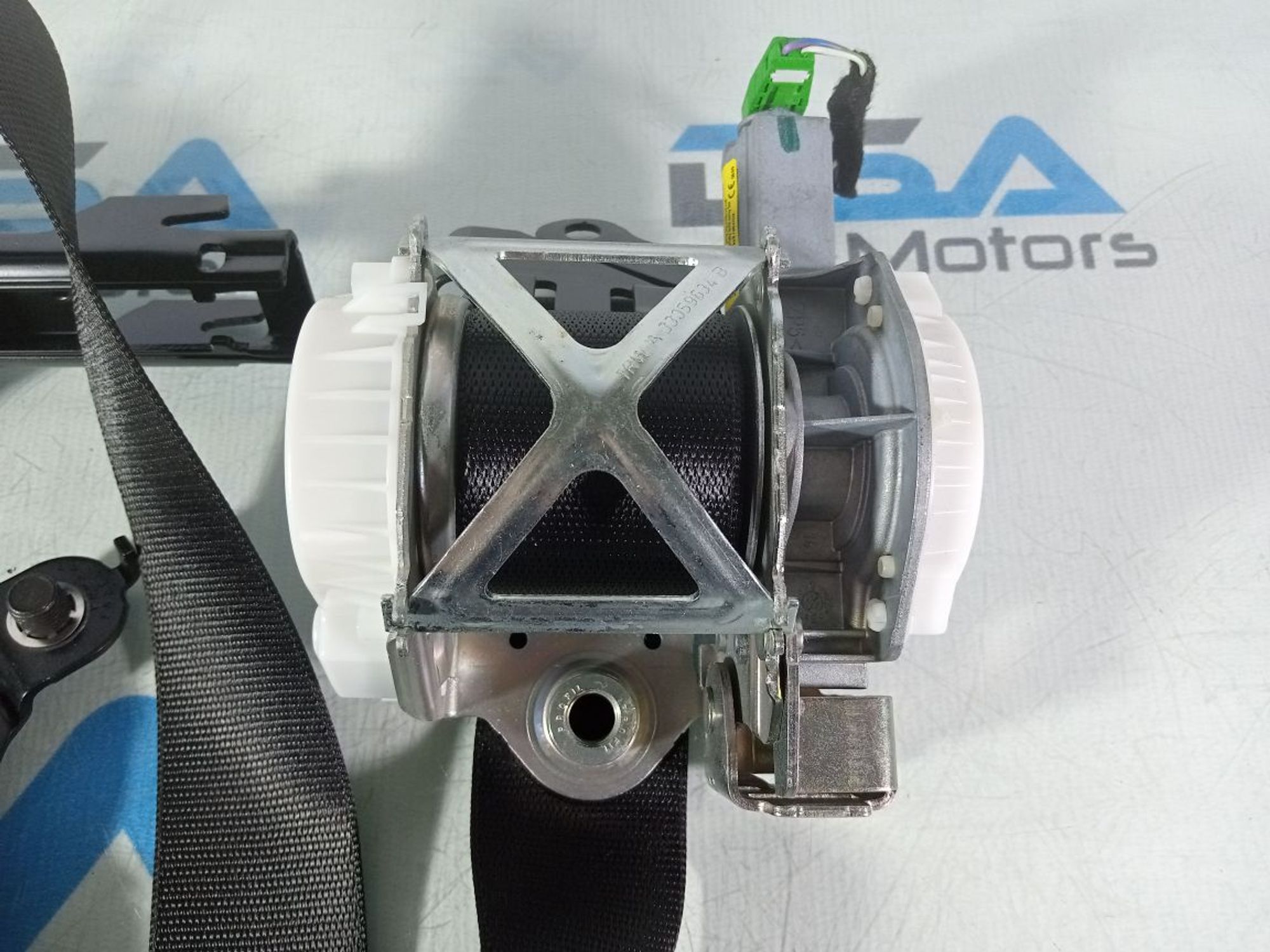 https://ycs.partsauto.market/partsauto-images/thmbs/userImages/b7628e092085f1f91467af1afb6e7630/part/c081331b-01e5-4f1f-acb9-b330a2d261ad_1744141767094.jpg