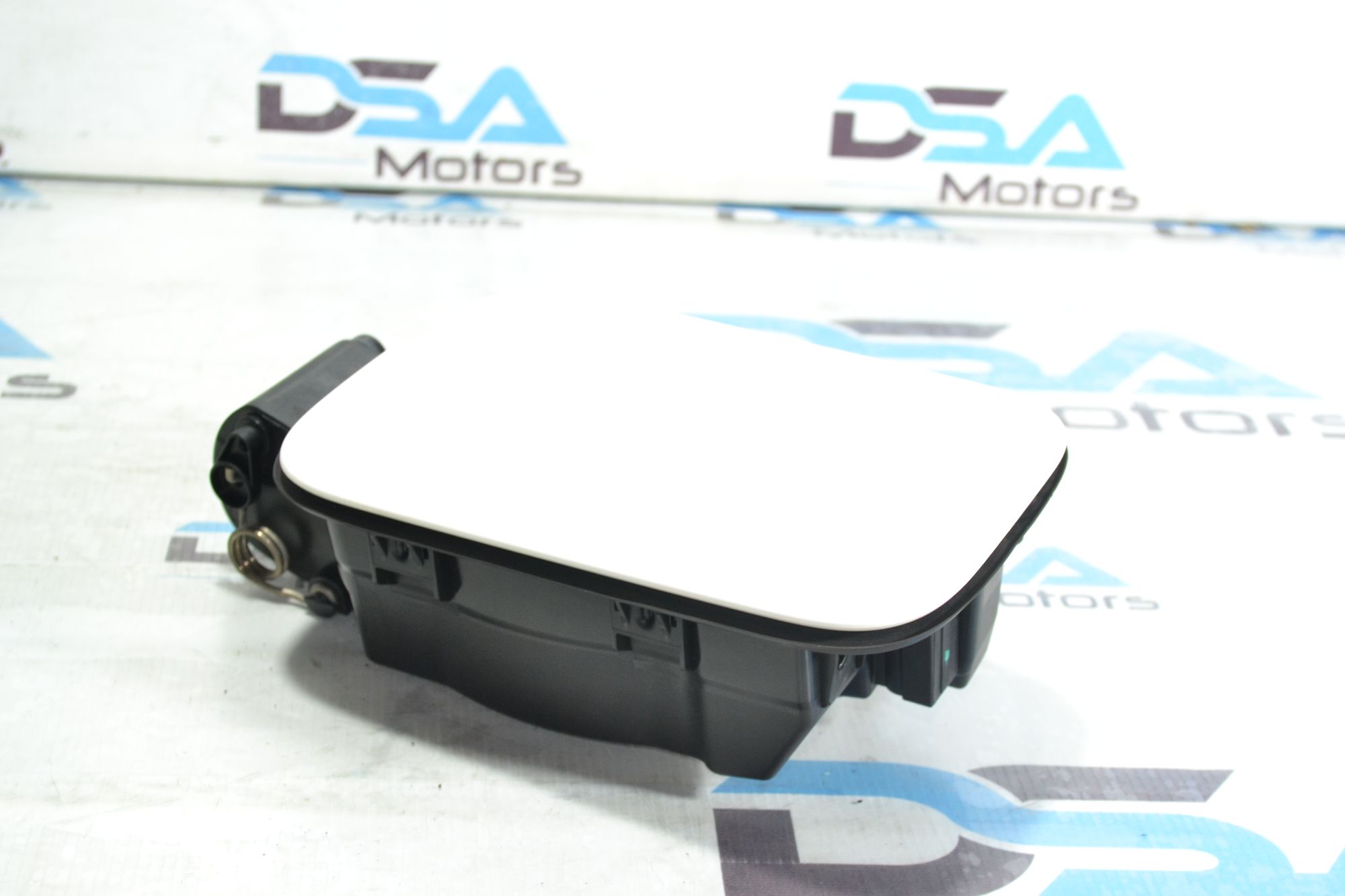 https://ycs.partsauto.market/partsauto-images/thmbs/userImages/b7628e092085f1f91467af1afb6e7630/part/c09d5d23-9dd6-4d0e-a76d-31b5ddce8dee_1780300495420.jpg