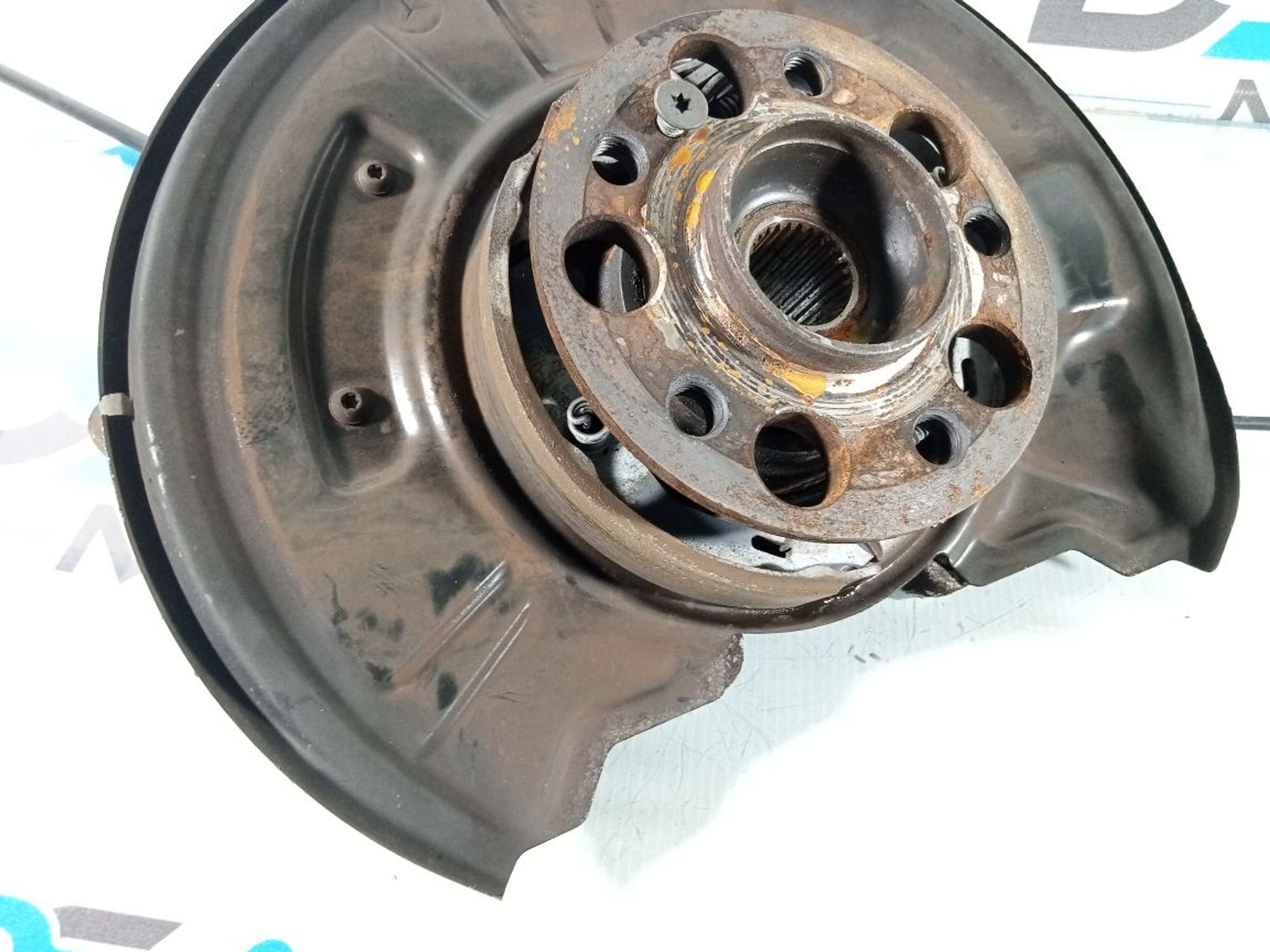https://ycs.partsauto.market/partsauto-images/thmbs/userImages/b7628e092085f1f91467af1afb6e7630/part/c0f0e592-179d-4aad-b52e-d2dbdbe72fee_1721813622184.jpg
