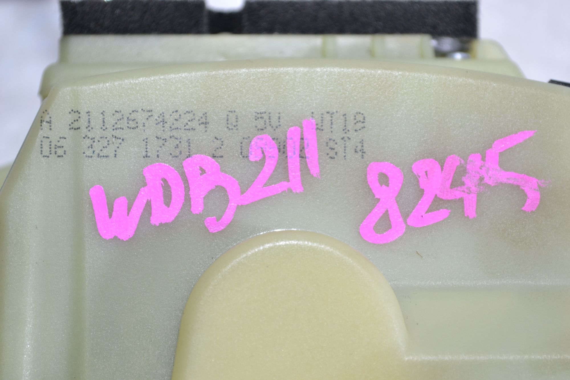 https://ycs.partsauto.market/partsauto-images/thmbs/userImages/b7628e092085f1f91467af1afb6e7630/part/c1034243-93f6-4b75-a73e-63b984ecf194_1779198448187.jpg