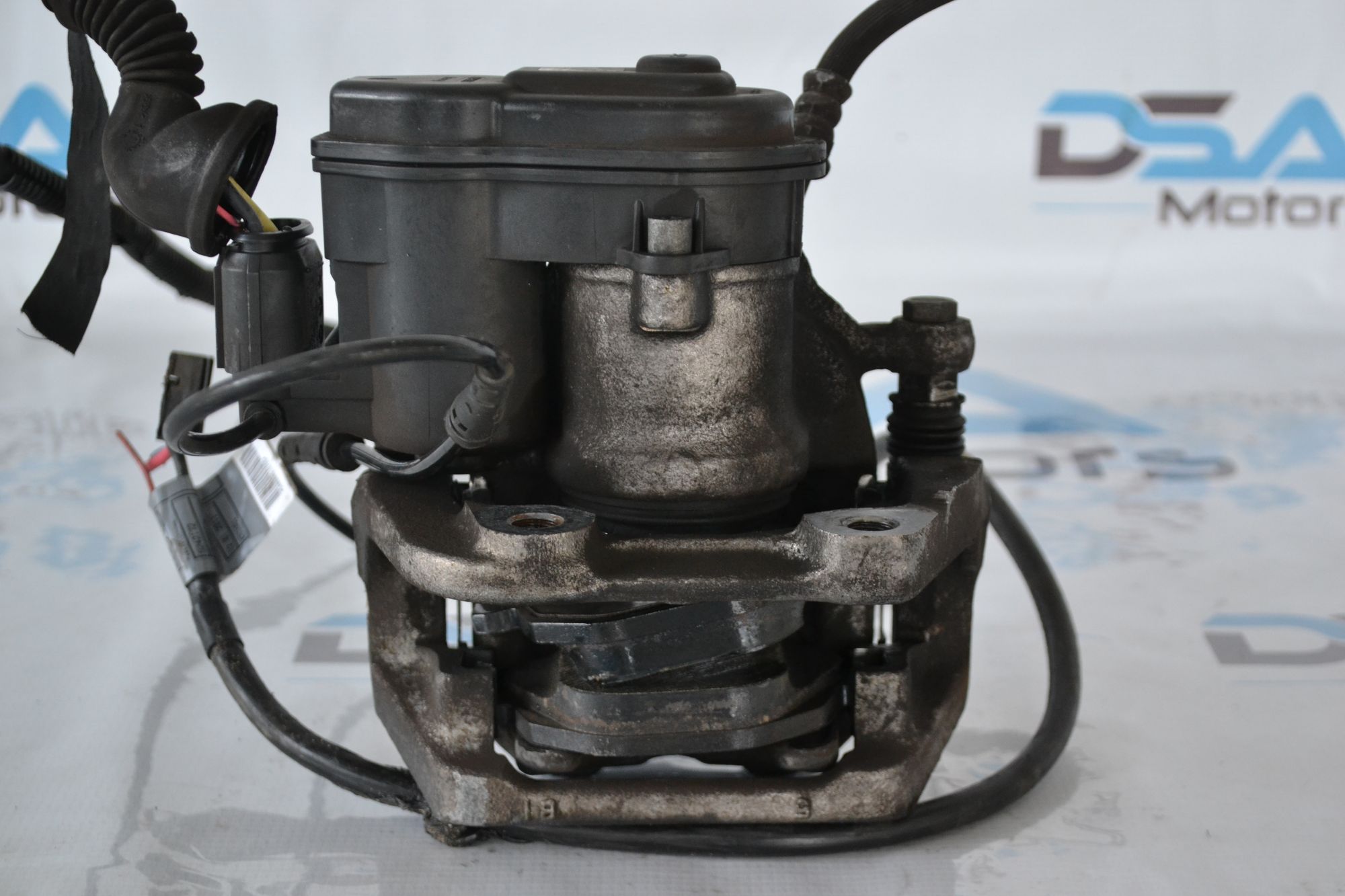 https://ycs.partsauto.market/partsauto-images/thmbs/userImages/b7628e092085f1f91467af1afb6e7630/part/c151e0f4-174f-4bb2-a203-d9c70d5bd202_1787295568225.jpg