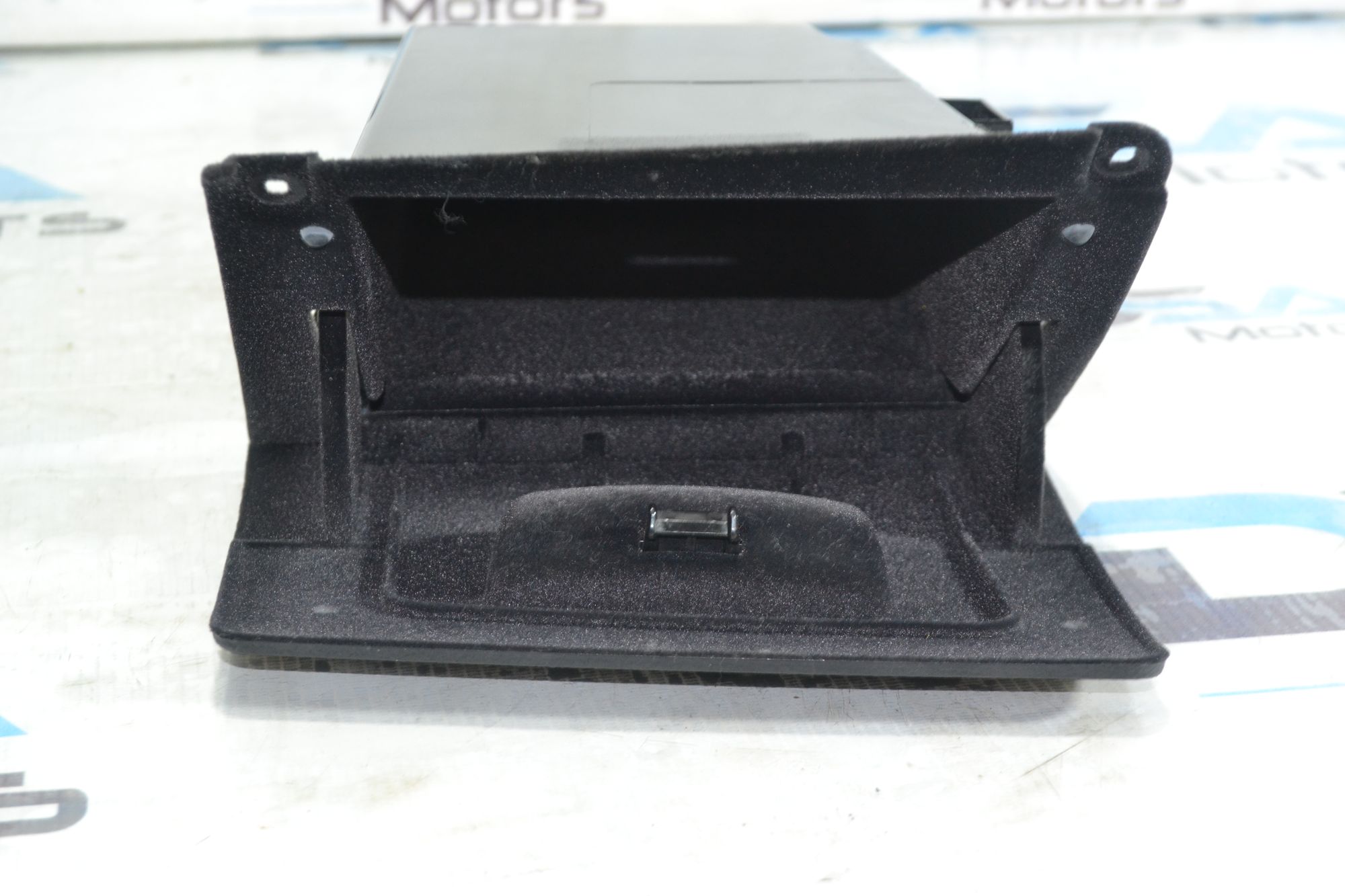 https://ycs.partsauto.market/partsauto-images/thmbs/userImages/b7628e092085f1f91467af1afb6e7630/part/c2dd4024-47bf-4d97-b8b1-d458f98d6af3_1781006149314.jpg