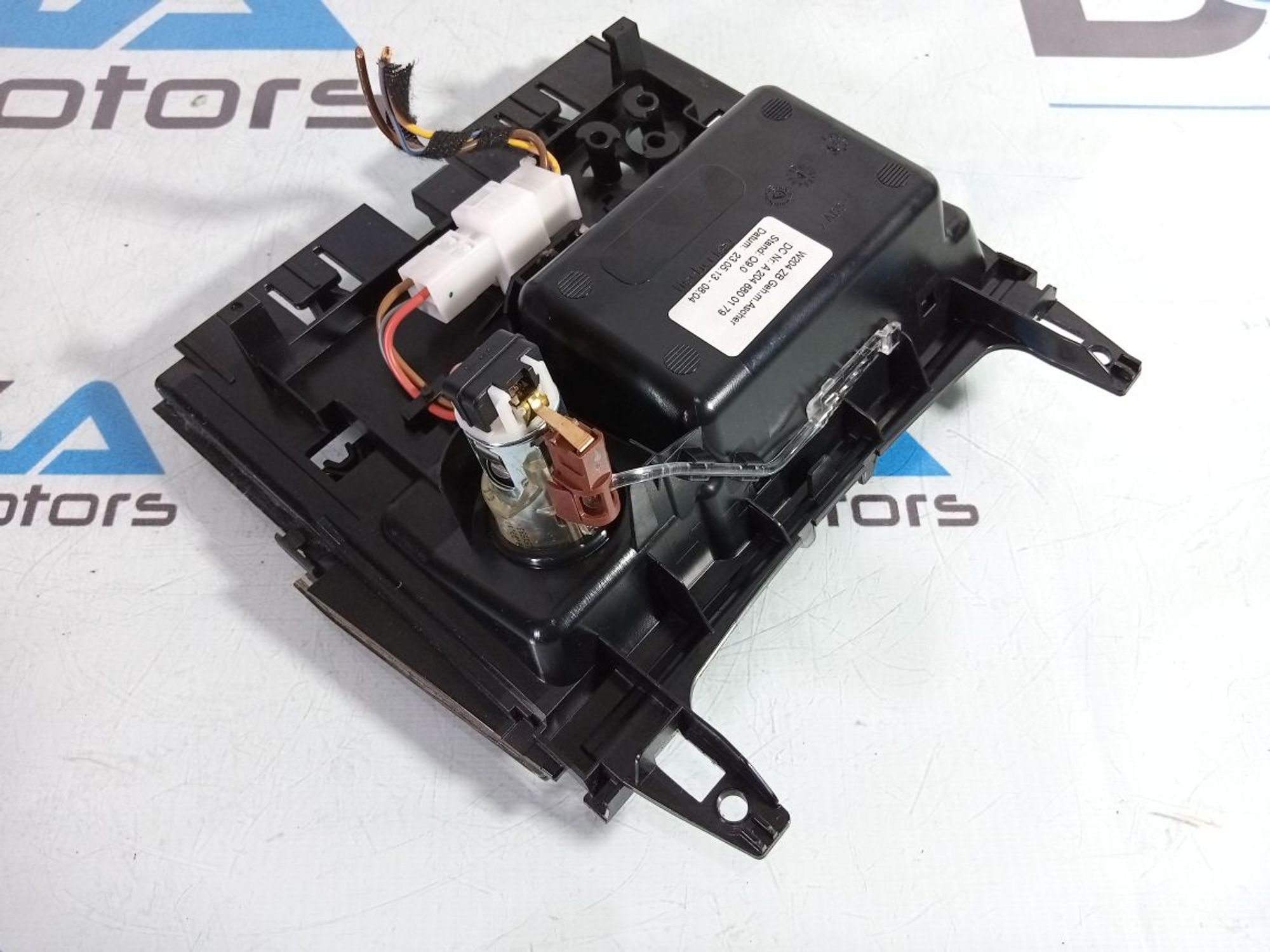 https://ycs.partsauto.market/partsauto-images/thmbs/userImages/b7628e092085f1f91467af1afb6e7630/part/c2f682b7-6c21-483d-9fca-5a7d3346bc67_1736498259304.jpg