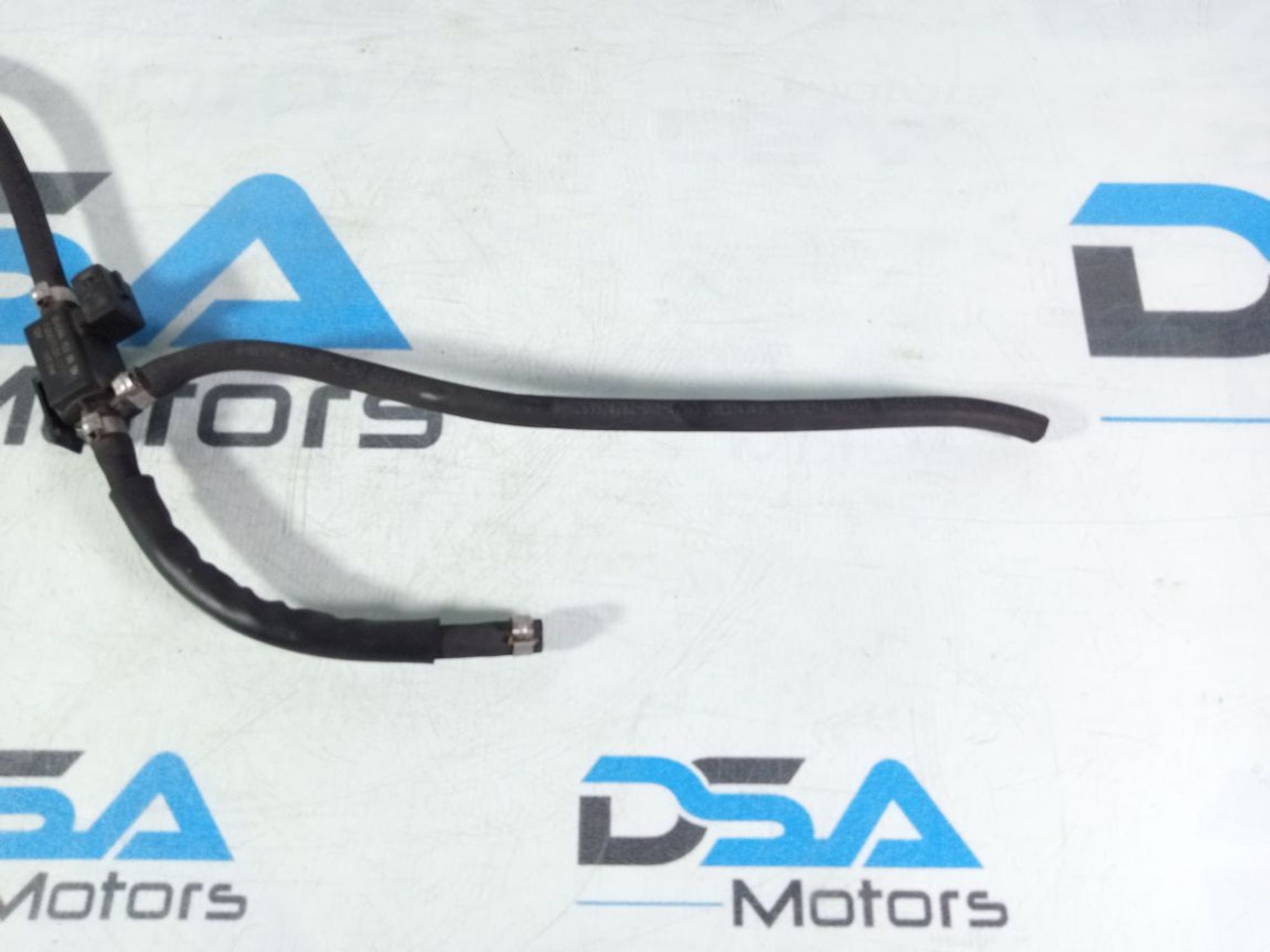 https://ycs.partsauto.market/partsauto-images/thmbs/userImages/b7628e092085f1f91467af1afb6e7630/part/c2fa7627-02de-4d44-aa23-066b16f8d90e_1744702530945.jpg