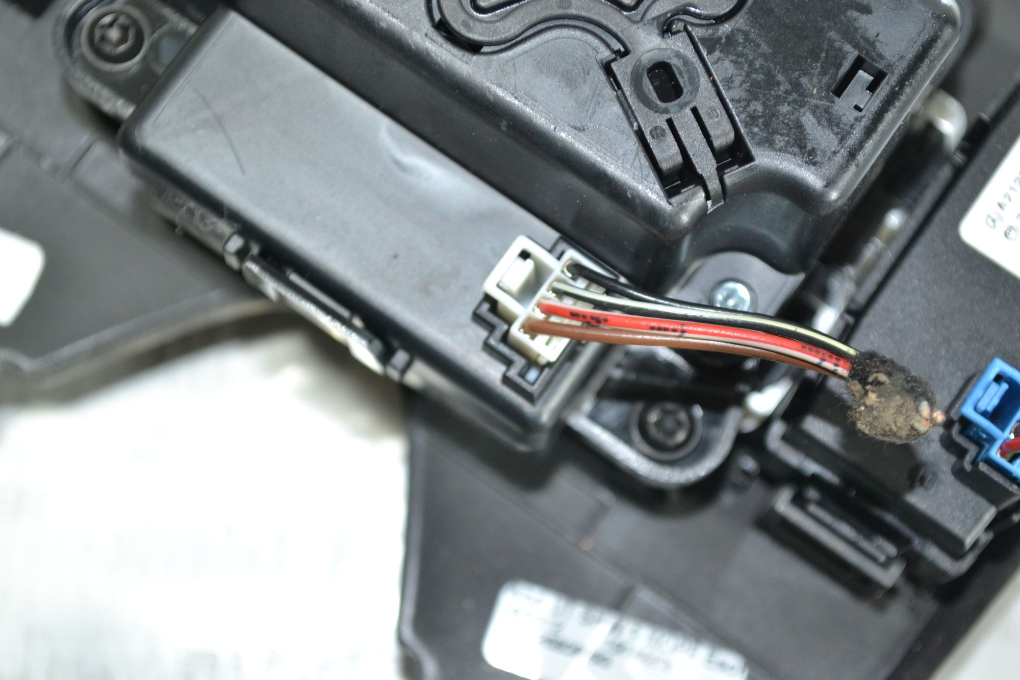 https://ycs.partsauto.market/partsauto-images/thmbs/userImages/b7628e092085f1f91467af1afb6e7630/part/c321447a-1501-4bdc-aaa0-7535a2b4beef_1780041344816.jpg