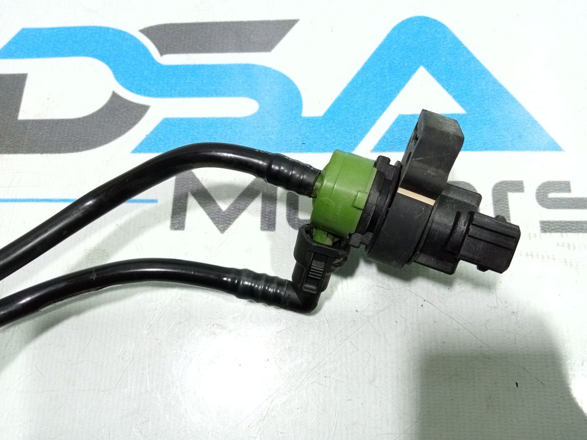 https://ycs.partsauto.market/partsauto-images/thmbs/userImages/b7628e092085f1f91467af1afb6e7630/part/c32367c7-b195-4627-a136-f1381ad137e9_1748865106650.jpg