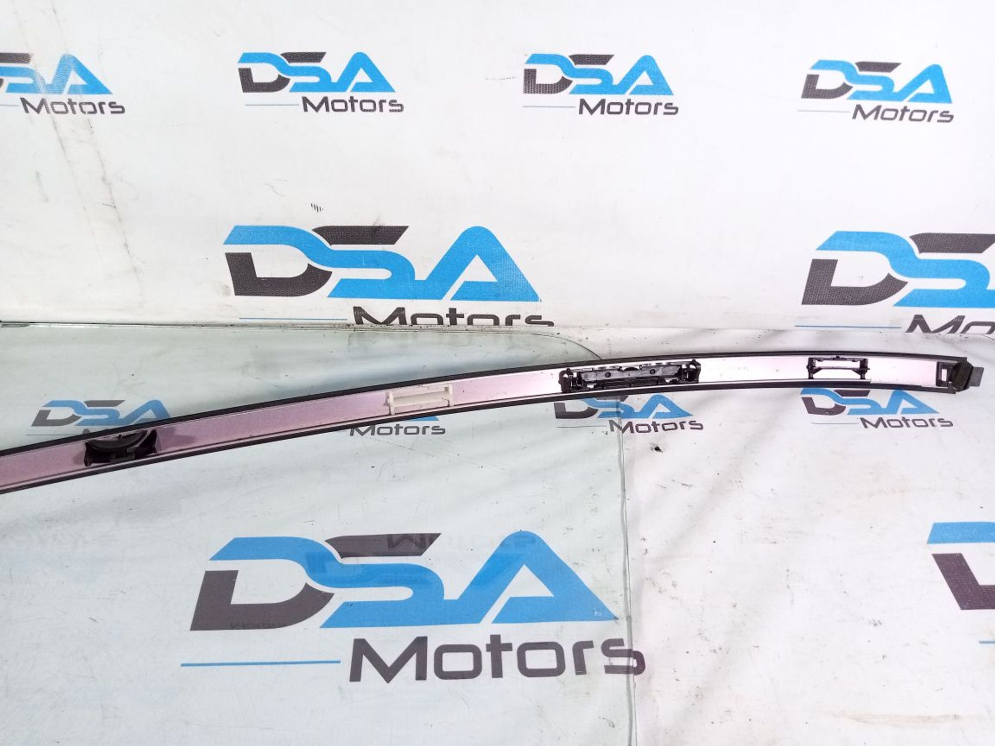 https://ycs.partsauto.market/partsauto-images/thmbs/userImages/b7628e092085f1f91467af1afb6e7630/part/c32726ef-bfa8-446f-b227-d10db511488f_1738066787768.jpg