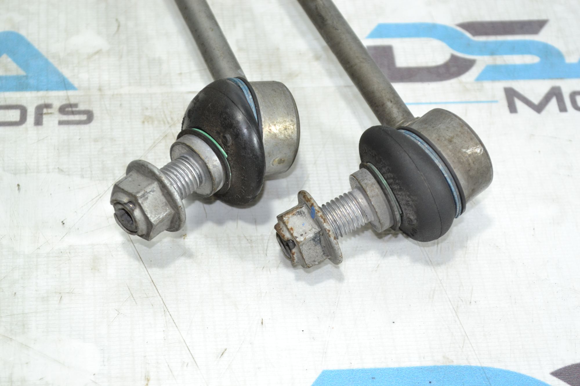 https://ycs.partsauto.market/partsauto-images/thmbs/userImages/b7628e092085f1f91467af1afb6e7630/part/c35267cb-dc26-42a2-a671-d9c5003806f2_1781272709301.jpg