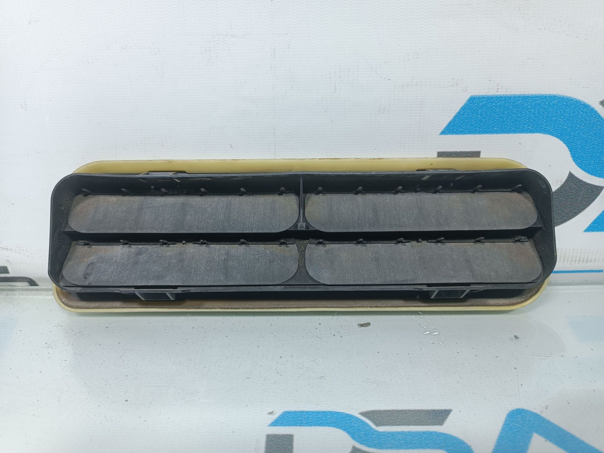 https://ycs.partsauto.market/partsauto-images/thmbs/userImages/b7628e092085f1f91467af1afb6e7630/part/c3560778-7df8-4f3a-a3ab-5cfd7c970919_1700462716763.jpg