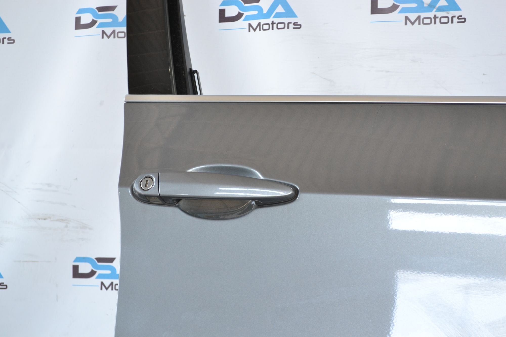 https://ycs.partsauto.market/partsauto-images/thmbs/userImages/b7628e092085f1f91467af1afb6e7630/part/c3b8b28a-a358-4457-ba7e-151544b8be59_1783074099172.jpg