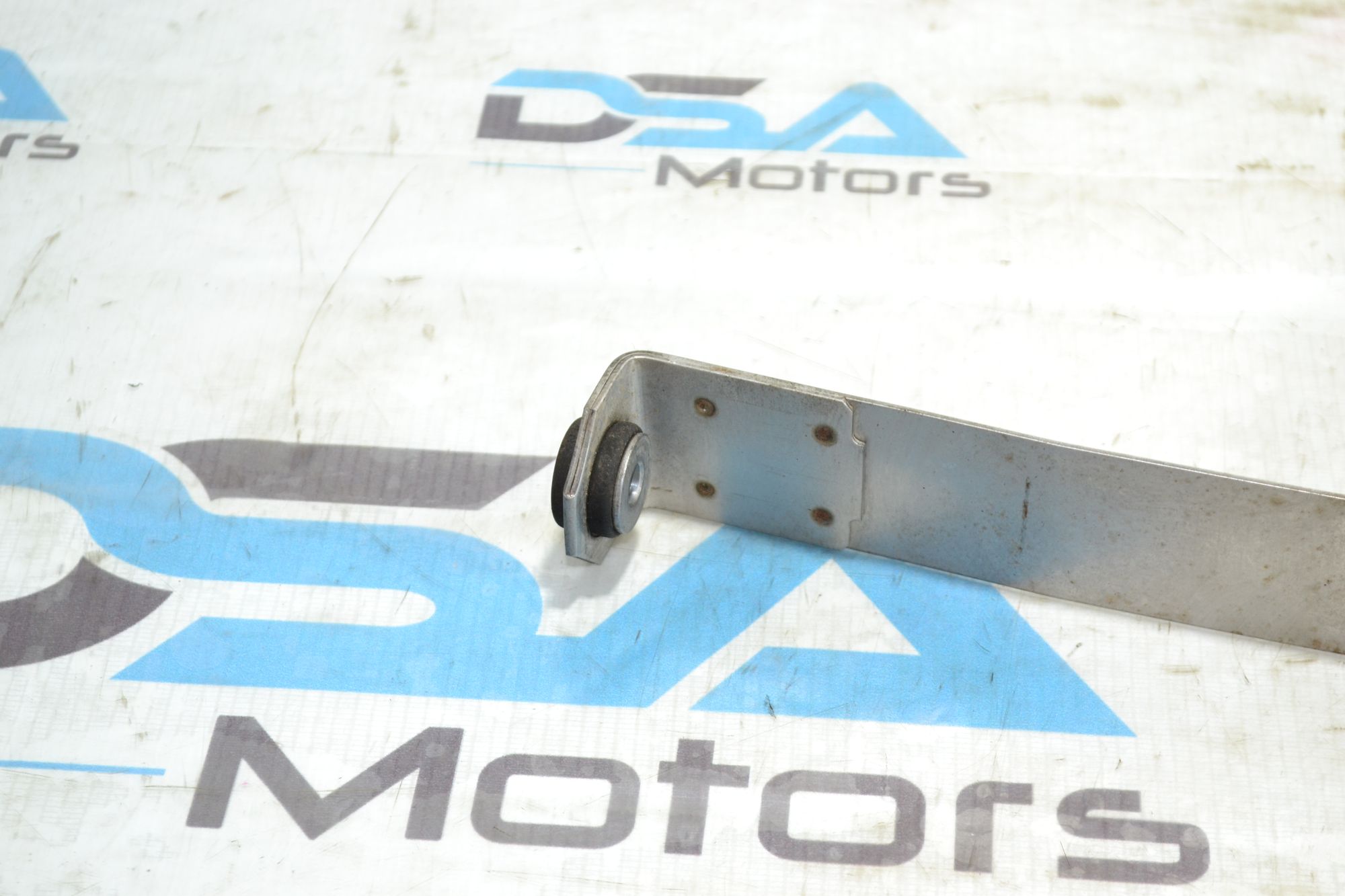 https://ycs.partsauto.market/partsauto-images/thmbs/userImages/b7628e092085f1f91467af1afb6e7630/part/c3ca7279-d69b-4d86-8d90-043ba98e9a49_1782979914475.jpg