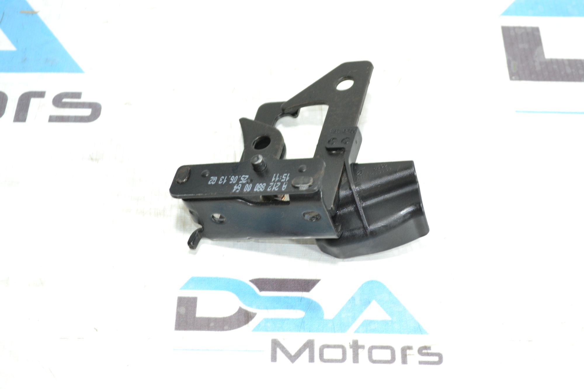 https://ycs.partsauto.market/partsauto-images/thmbs/userImages/b7628e092085f1f91467af1afb6e7630/part/c5032997-be4c-4706-b0e9-87560d76d045_1780658867702.jpg