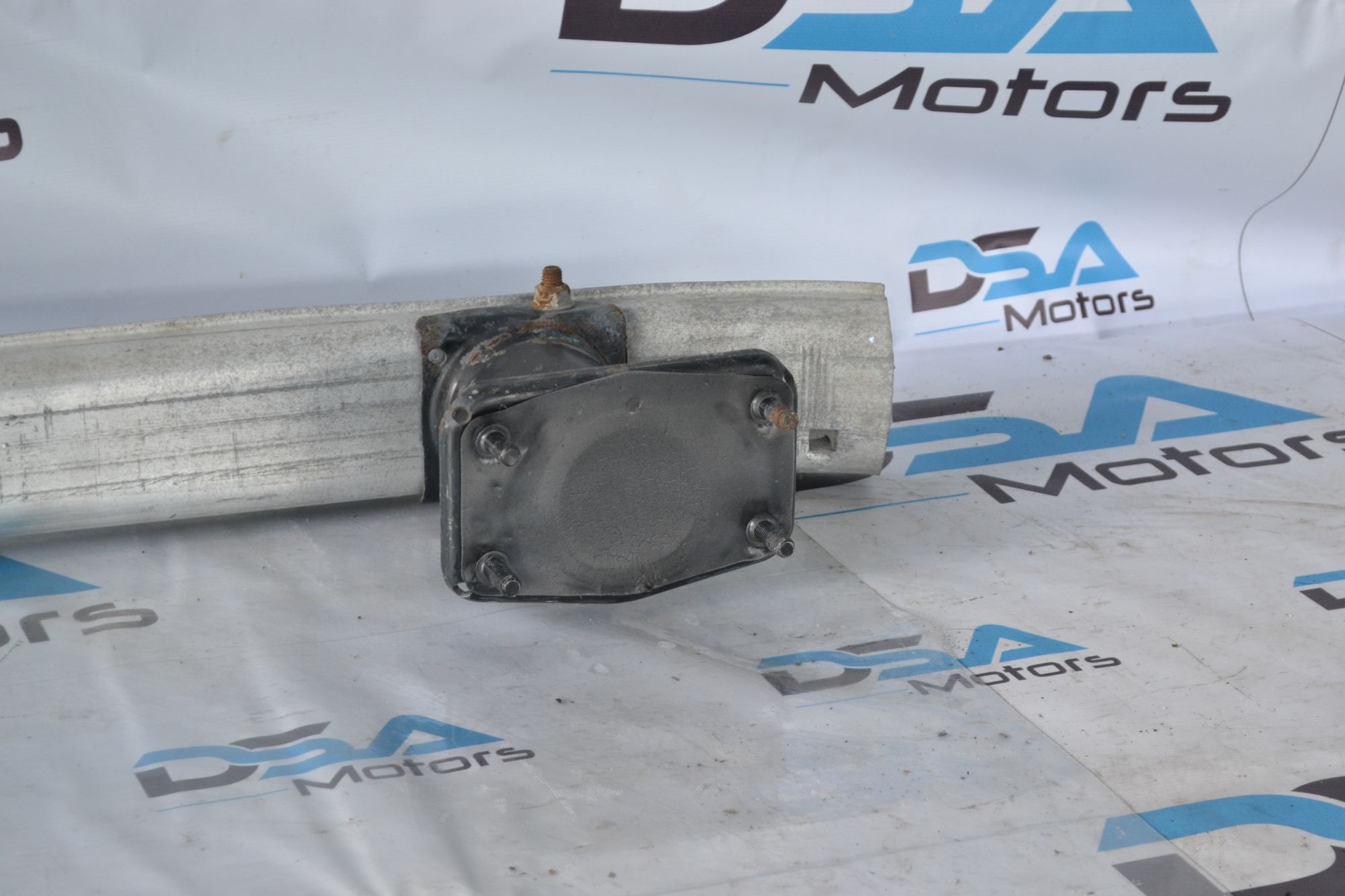 https://ycs.partsauto.market/partsauto-images/thmbs/userImages/b7628e092085f1f91467af1afb6e7630/part/c544710c-8008-4b1f-9fb9-b8f47fd7bbb7_1781518289888.jpg