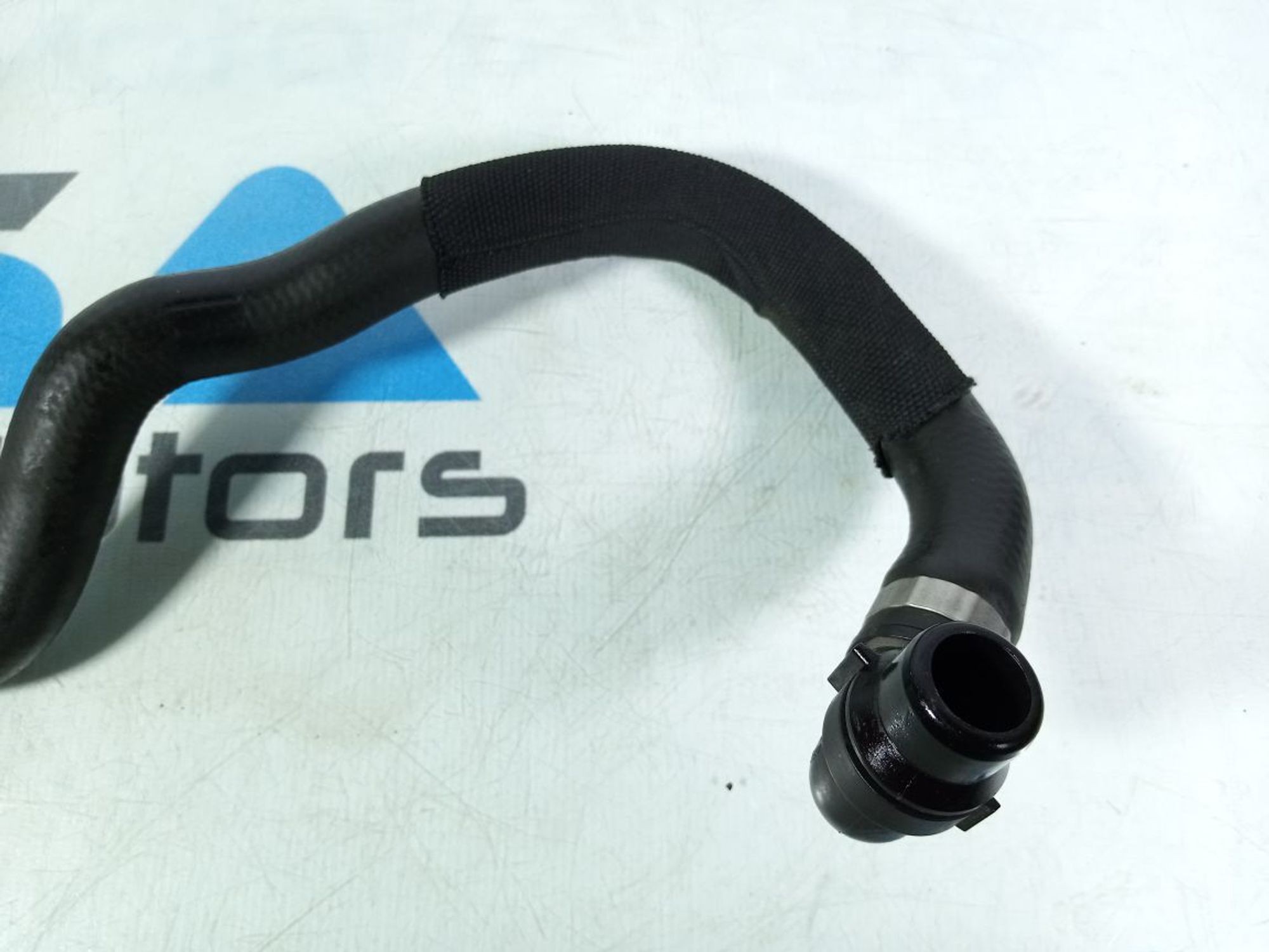 https://ycs.partsauto.market/partsauto-images/thmbs/userImages/b7628e092085f1f91467af1afb6e7630/part/c5c6457b-f538-4075-a640-fc2caa1c1600_1744737896173.jpg