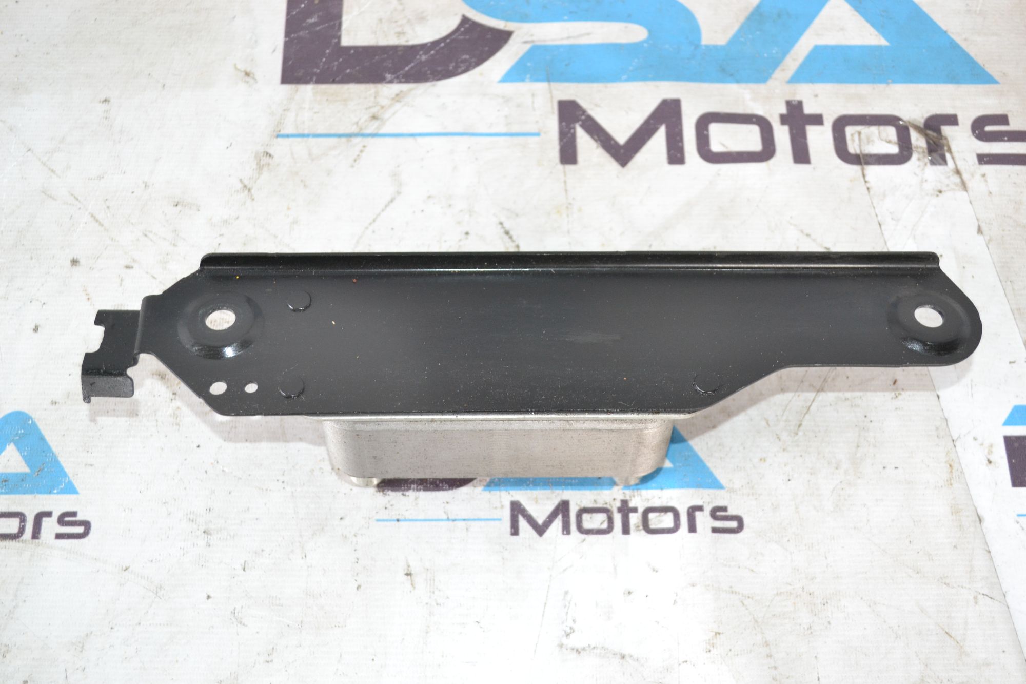 https://ycs.partsauto.market/partsauto-images/thmbs/userImages/b7628e092085f1f91467af1afb6e7630/part/c61022bb-d957-4104-a749-0882a758c07f_1785224126848.jpg