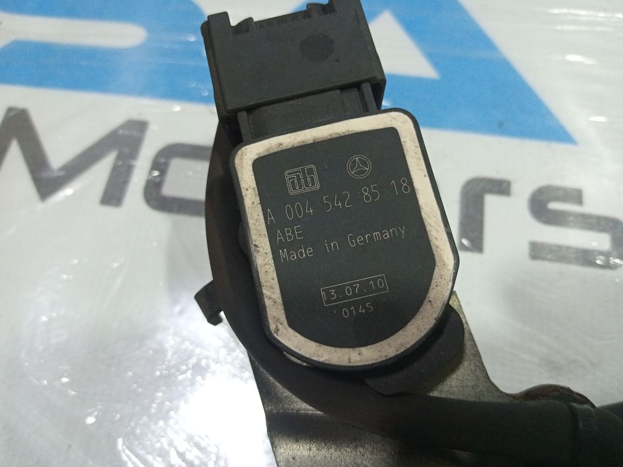 https://ycs.partsauto.market/partsauto-images/thmbs/userImages/b7628e092085f1f91467af1afb6e7630/part/c6290f87-8517-4f09-bc20-462e61b4fd3e_1749817377801.jpg