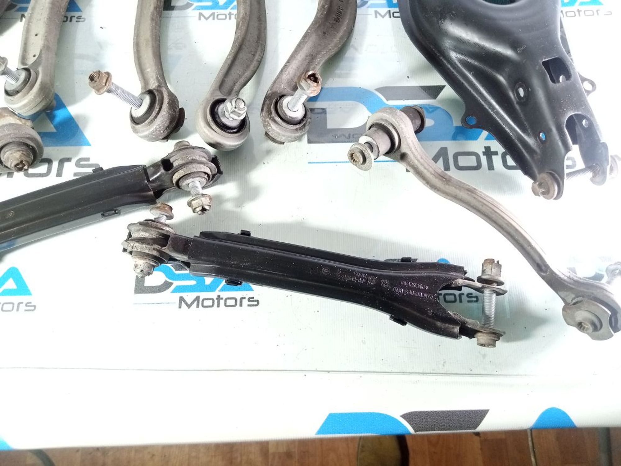 https://ycs.partsauto.market/partsauto-images/thmbs/userImages/b7628e092085f1f91467af1afb6e7630/part/c62a4b4d-17da-4356-9c9e-83c317907bd6_1741592943407.jpg