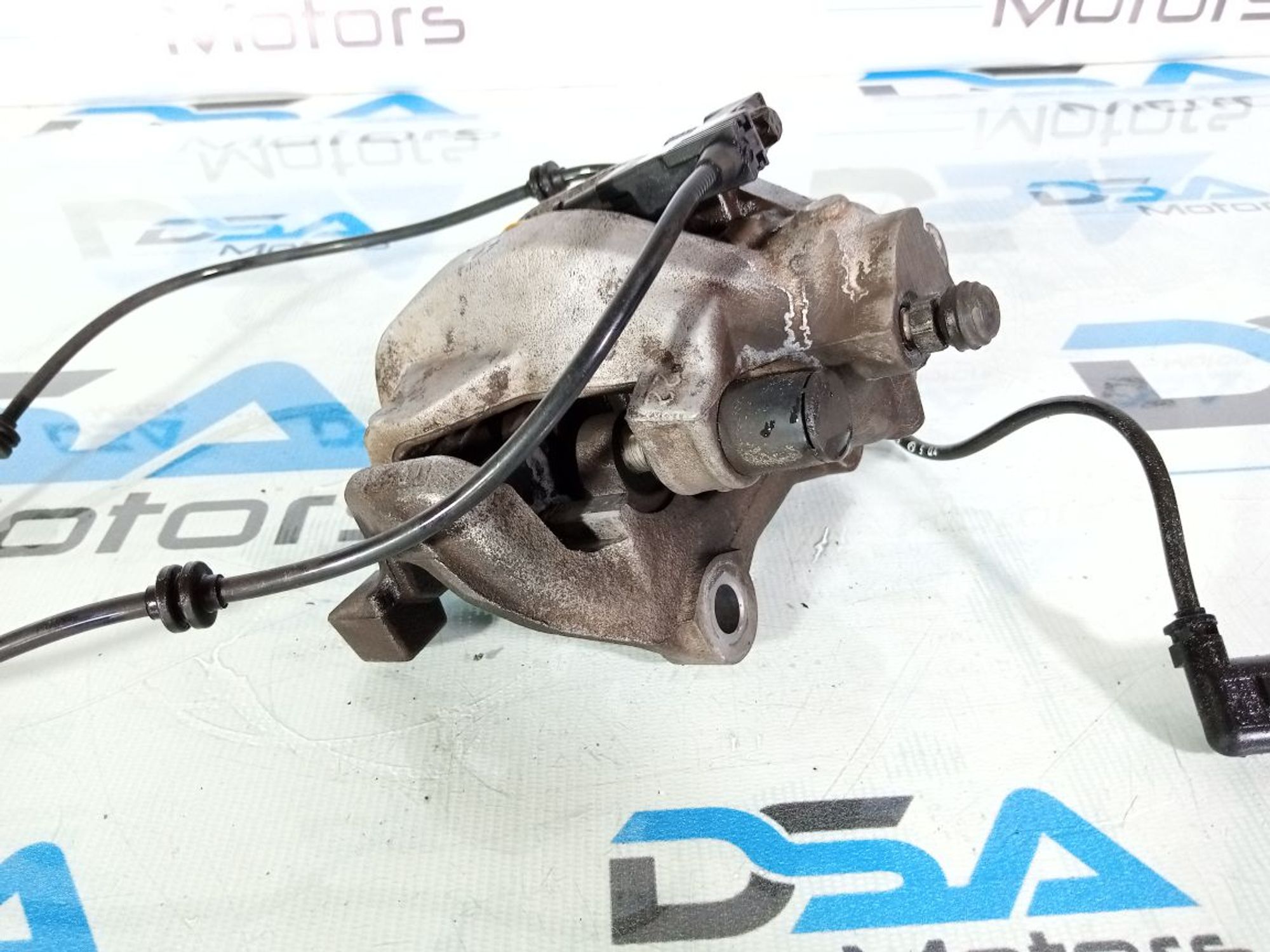 https://ycs.partsauto.market/partsauto-images/thmbs/userImages/b7628e092085f1f91467af1afb6e7630/part/c636b557-ea21-4b42-baf7-33a31323a58d_1740823090629.jpg