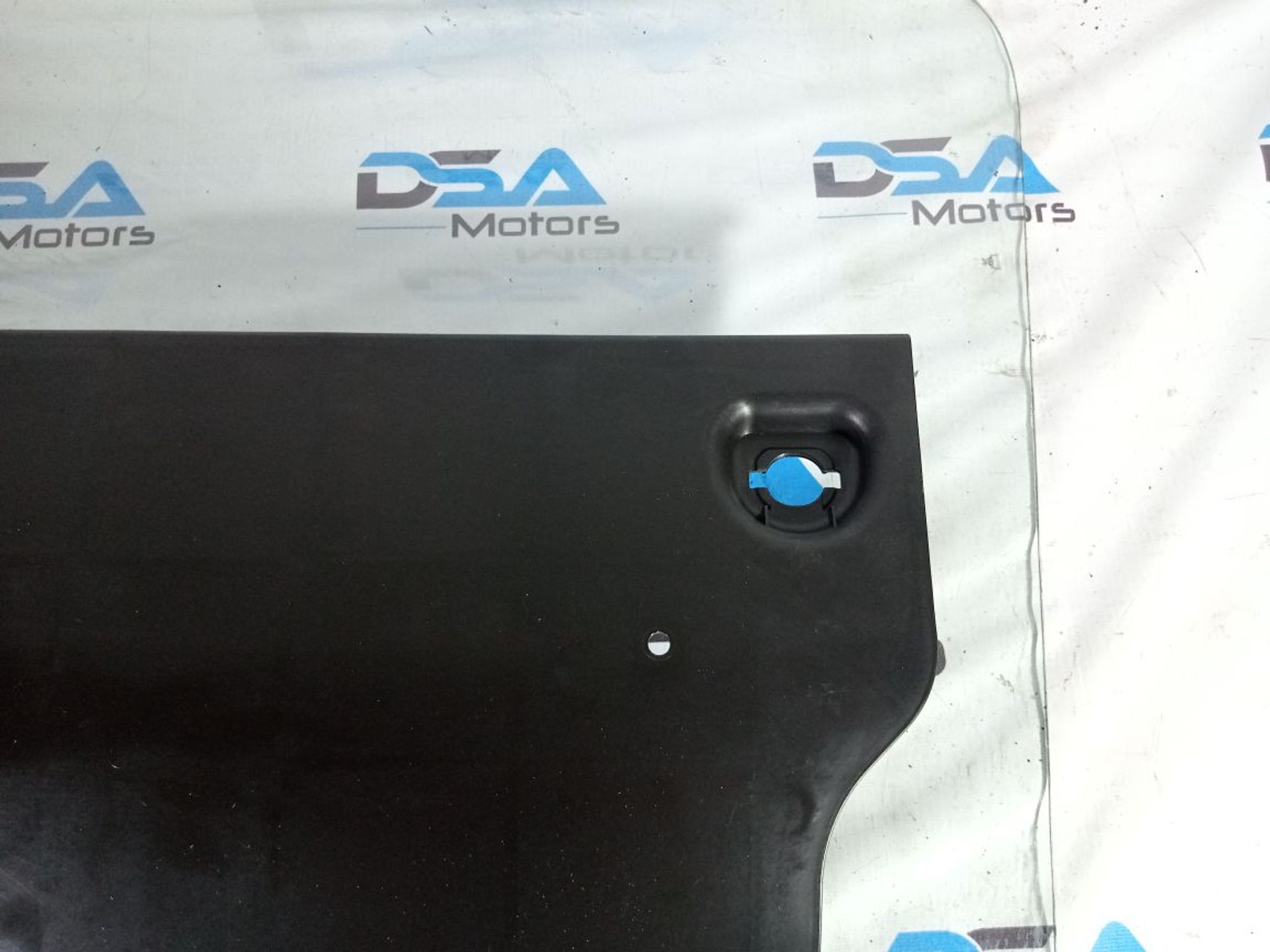 https://ycs.partsauto.market/partsauto-images/thmbs/userImages/b7628e092085f1f91467af1afb6e7630/part/c7631112-e578-4700-a4d1-dc74fb20784f_1721407391092.jpg