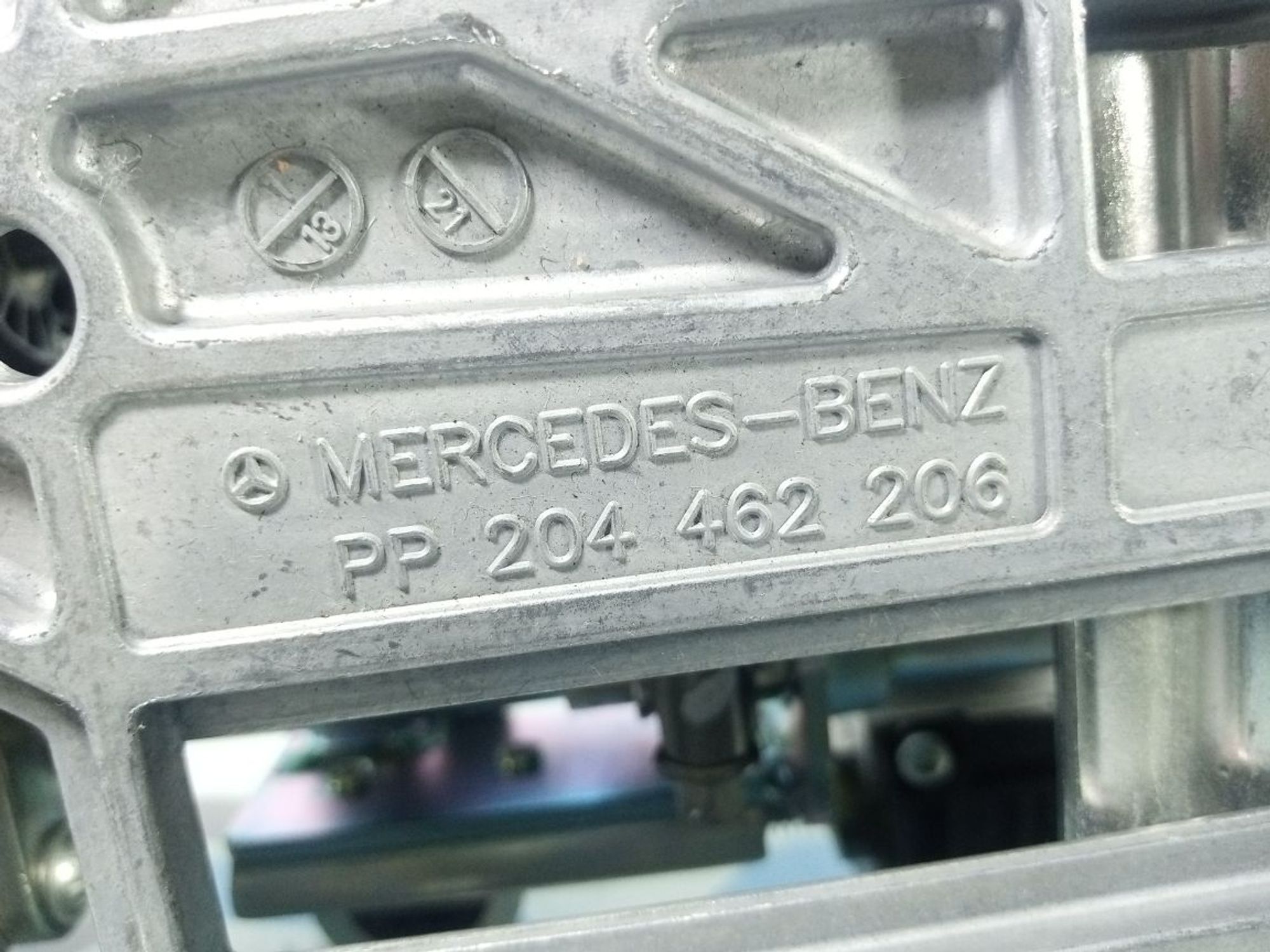https://ycs.partsauto.market/partsauto-images/thmbs/userImages/b7628e092085f1f91467af1afb6e7630/part/c77e6cfe-5912-4641-aaf7-9d8c8f53e264_1727111690566.jpg