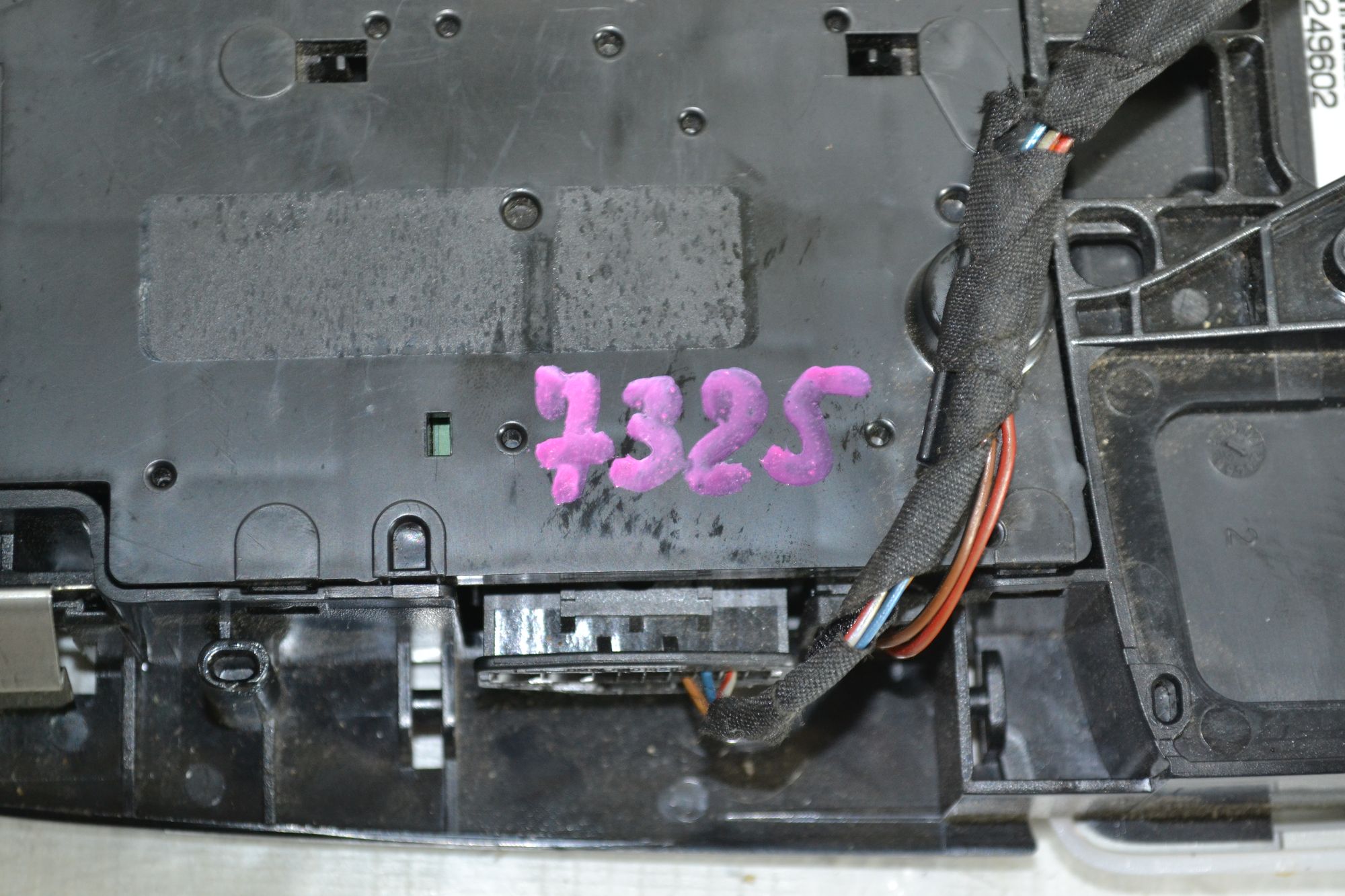 Плафон салонный передний оригинал BMW F20/F30/F15 из Японии, 2900 рублей, Кореновск