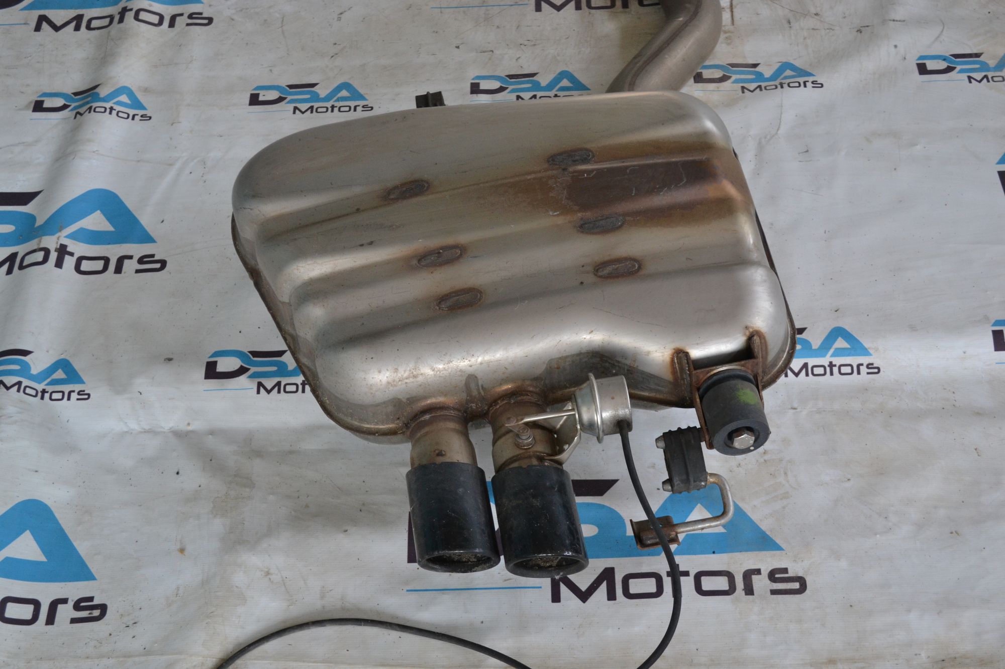 https://ycs.partsauto.market/partsauto-images/thmbs/userImages/b7628e092085f1f91467af1afb6e7630/part/c9182705-bb53-42c6-aacf-245562d4f063_1787566812484.jpg