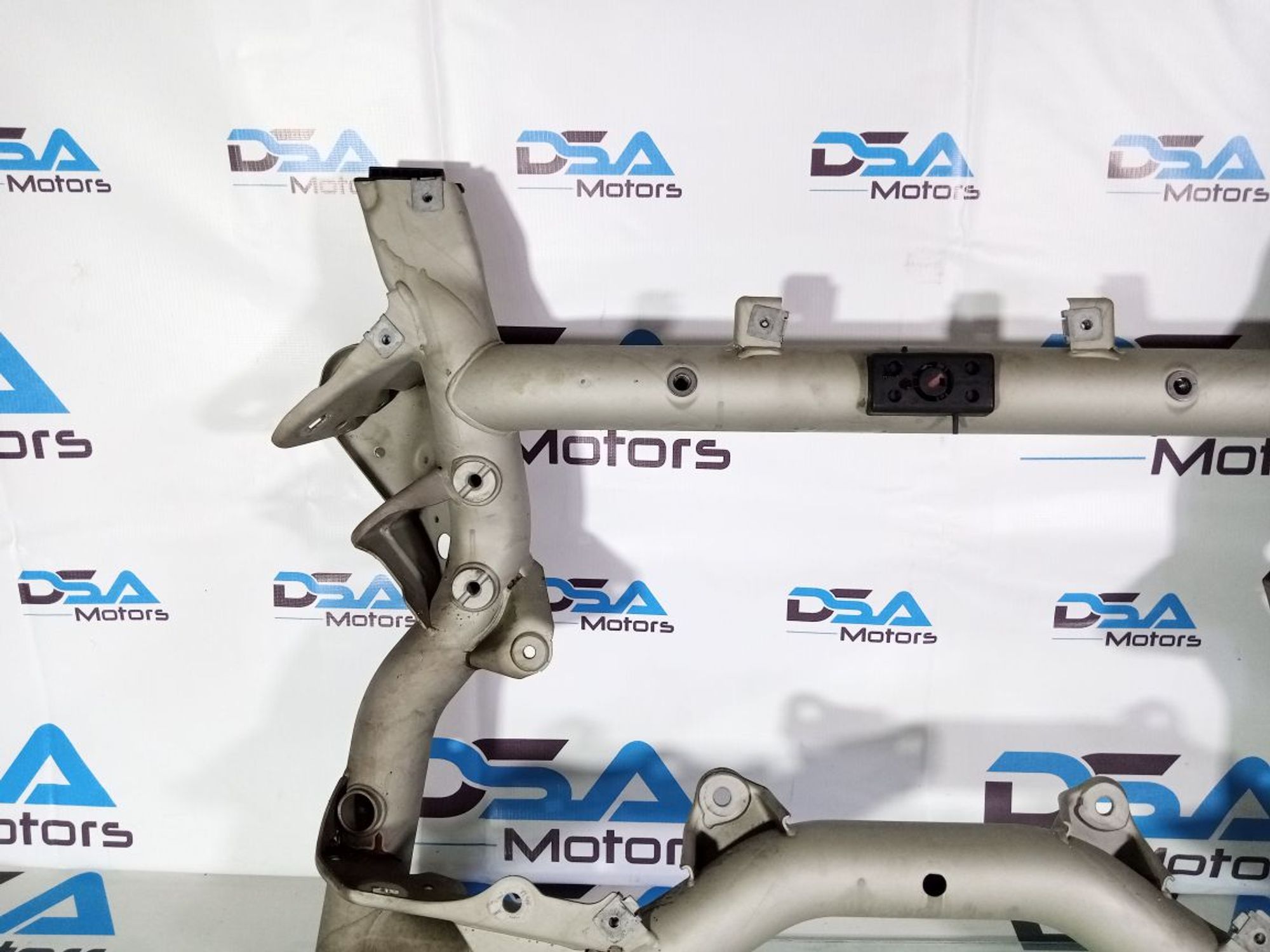 https://ycs.partsauto.market/partsauto-images/thmbs/userImages/b7628e092085f1f91467af1afb6e7630/part/c9e0a315-6d02-48e6-9251-7aed3b2e4c66_1740838825712.jpg