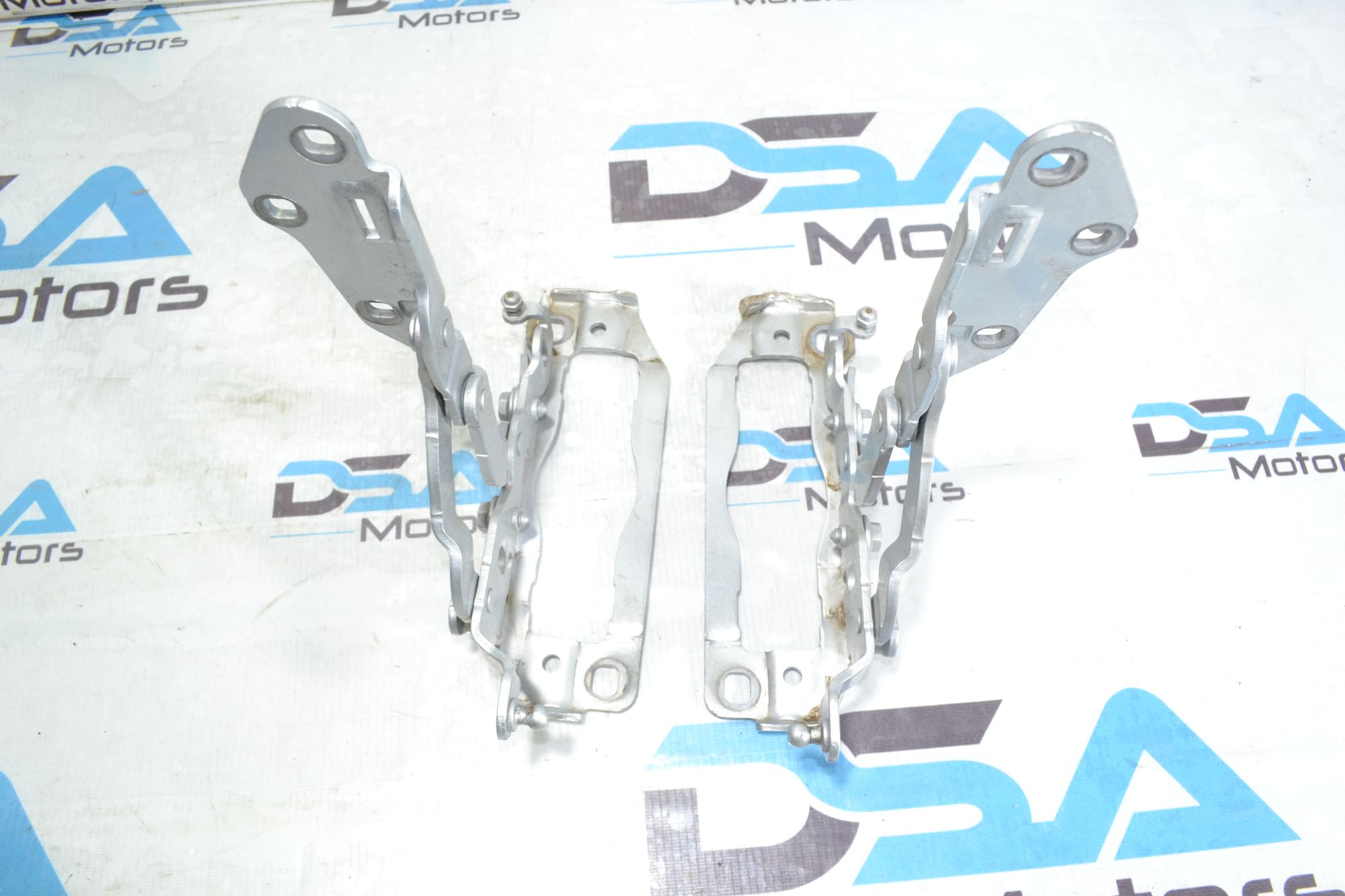 https://ycs.partsauto.market/partsauto-images/thmbs/userImages/b7628e092085f1f91467af1afb6e7630/part/c9f7d73a-9b8d-4515-9453-449dc6cbe531_1780399140331.jpg