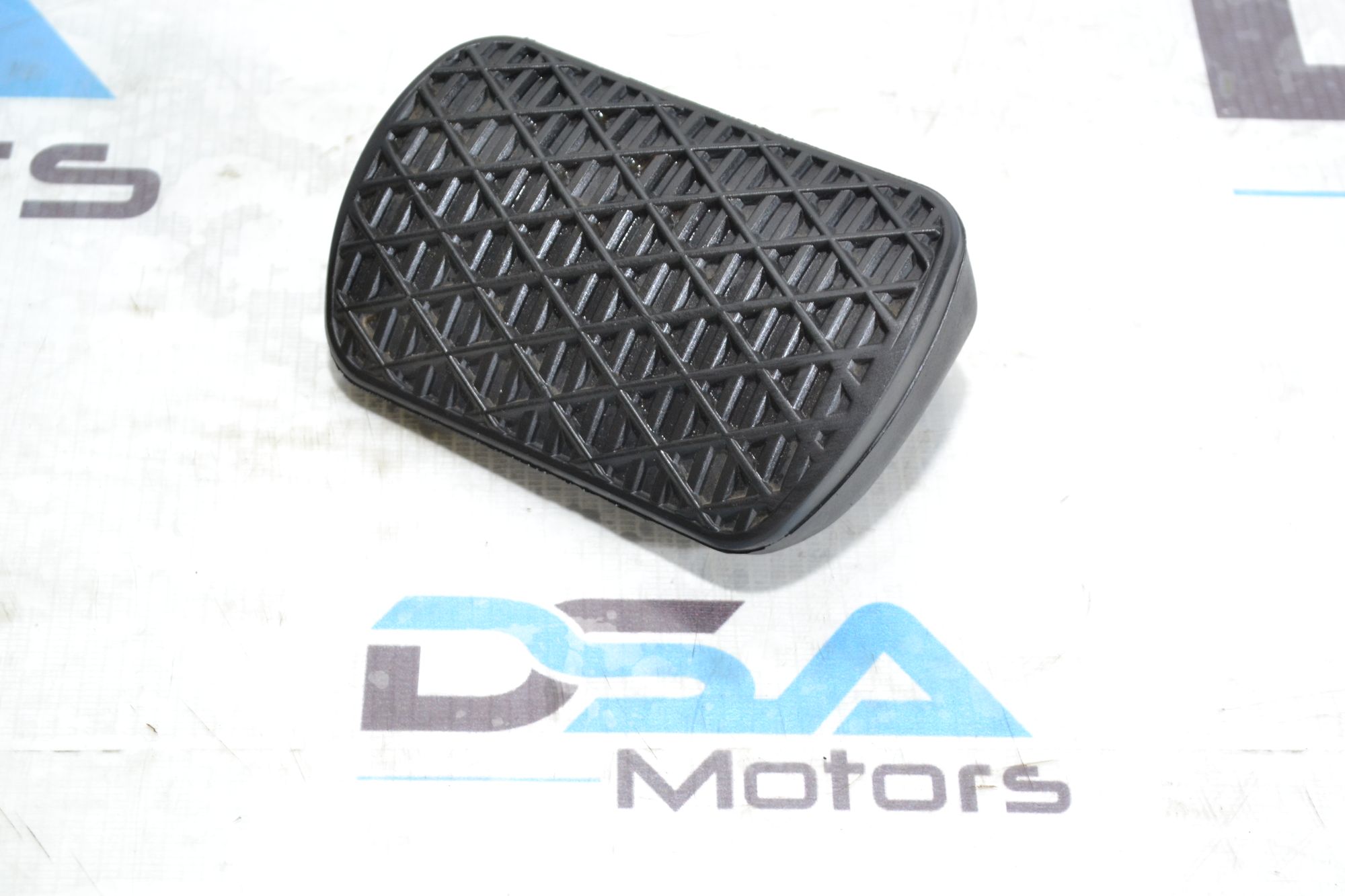 https://ycs.partsauto.market/partsauto-images/thmbs/userImages/b7628e092085f1f91467af1afb6e7630/part/ca601ce6-8cb9-451c-a10b-080bddc729b5_1780658530247.jpg