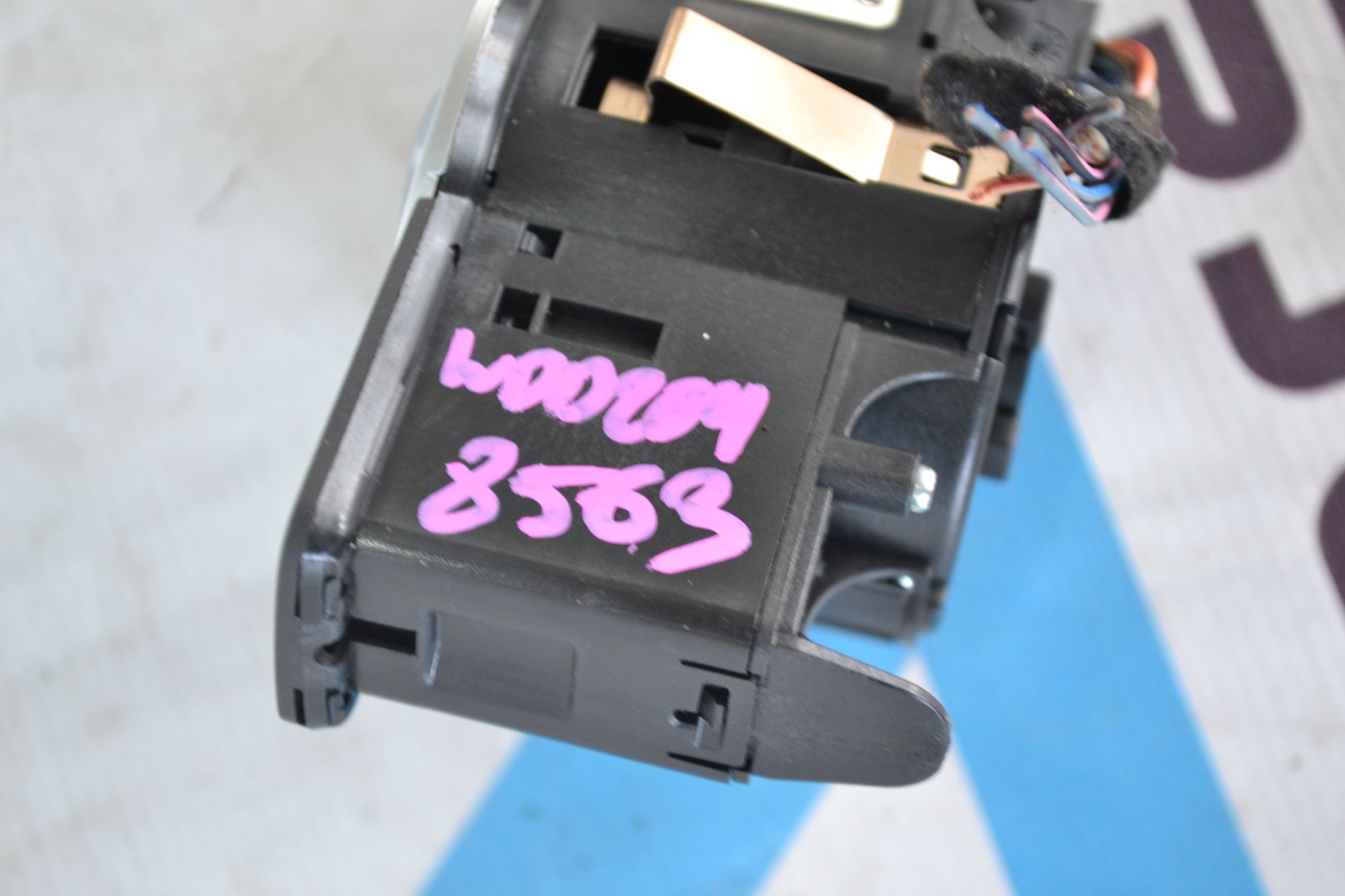 https://ycs.partsauto.market/partsauto-images/thmbs/userImages/b7628e092085f1f91467af1afb6e7630/part/ca9ca31a-257a-48ef-9800-44873a9dc5eb_1785310245155.jpg