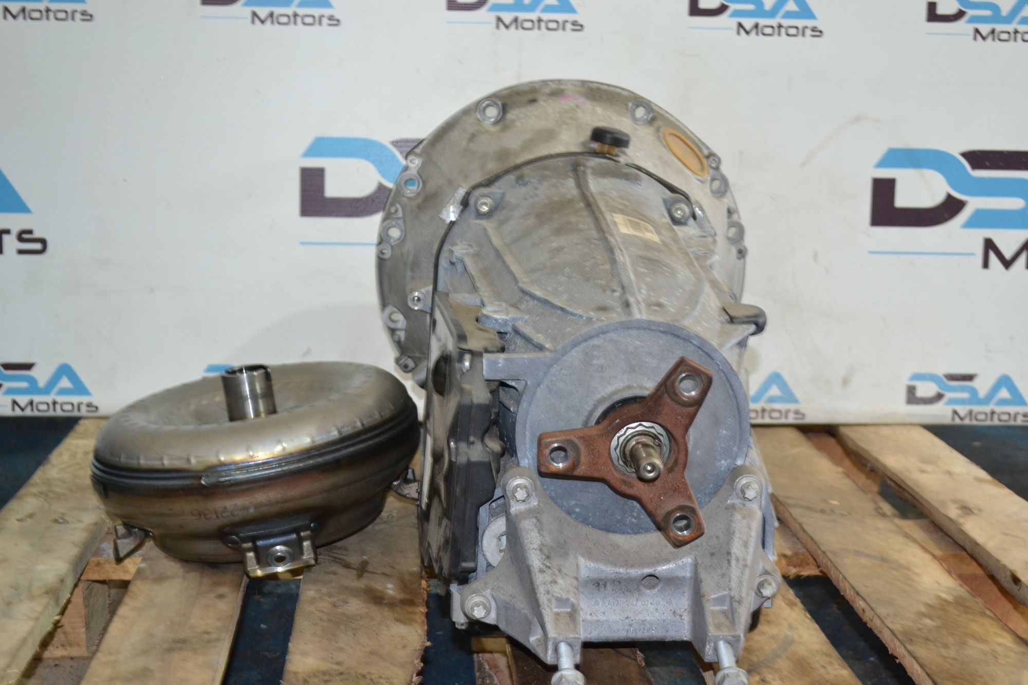 https://ycs.partsauto.market/partsauto-images/thmbs/userImages/b7628e092085f1f91467af1afb6e7630/part/caadd388-9dde-4fb8-867b-db9802c16a27_1784203415801.jpg