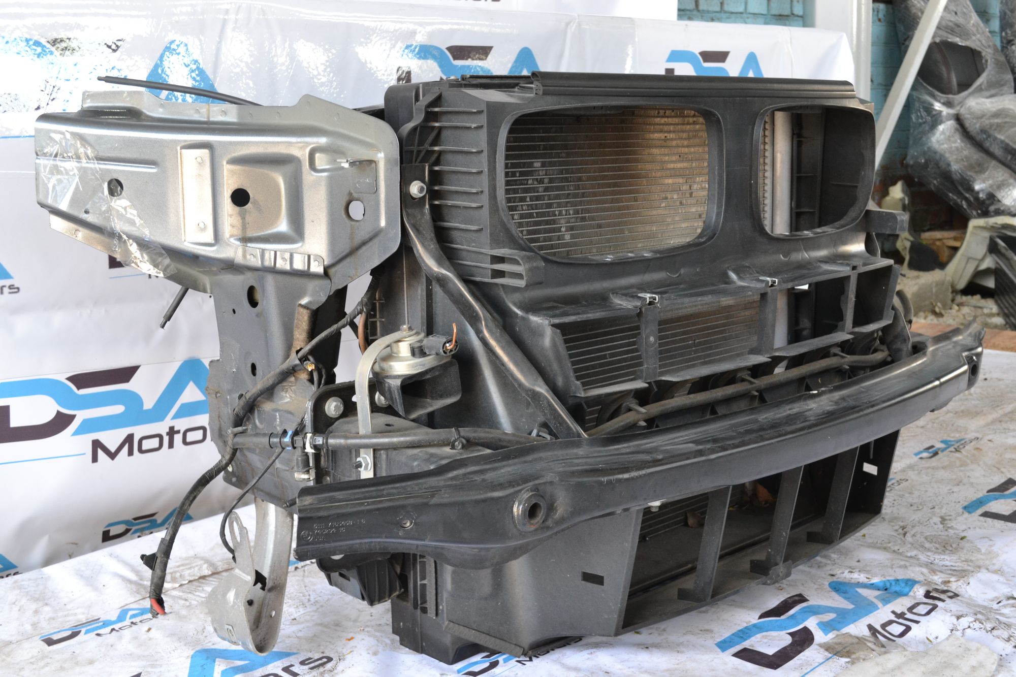 Кассета радиаторов в сборе с телевизором BMW X5 E70 N52B30 из Японии, 69000 рублей, Кореновск