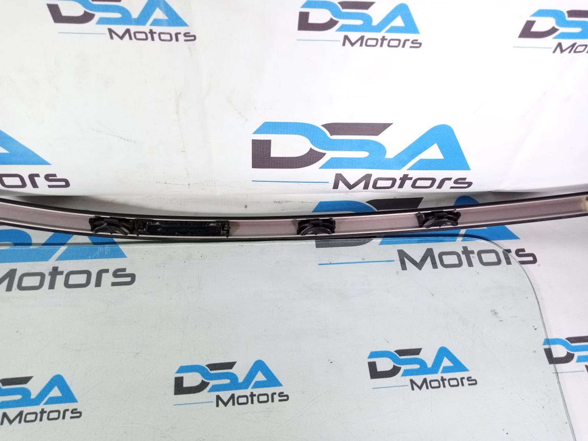 https://ycs.partsauto.market/partsauto-images/thmbs/userImages/b7628e092085f1f91467af1afb6e7630/part/cb3da3c9-65b3-410d-a935-6ef6fe326519_1746166810439.jpg