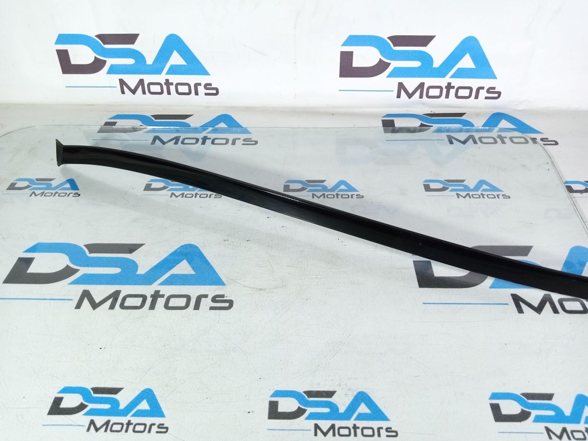 https://ycs.partsauto.market/partsauto-images/thmbs/userImages/b7628e092085f1f91467af1afb6e7630/part/cb6c16dd-632d-47a3-9792-9314f316e9da_1745327348586.jpg