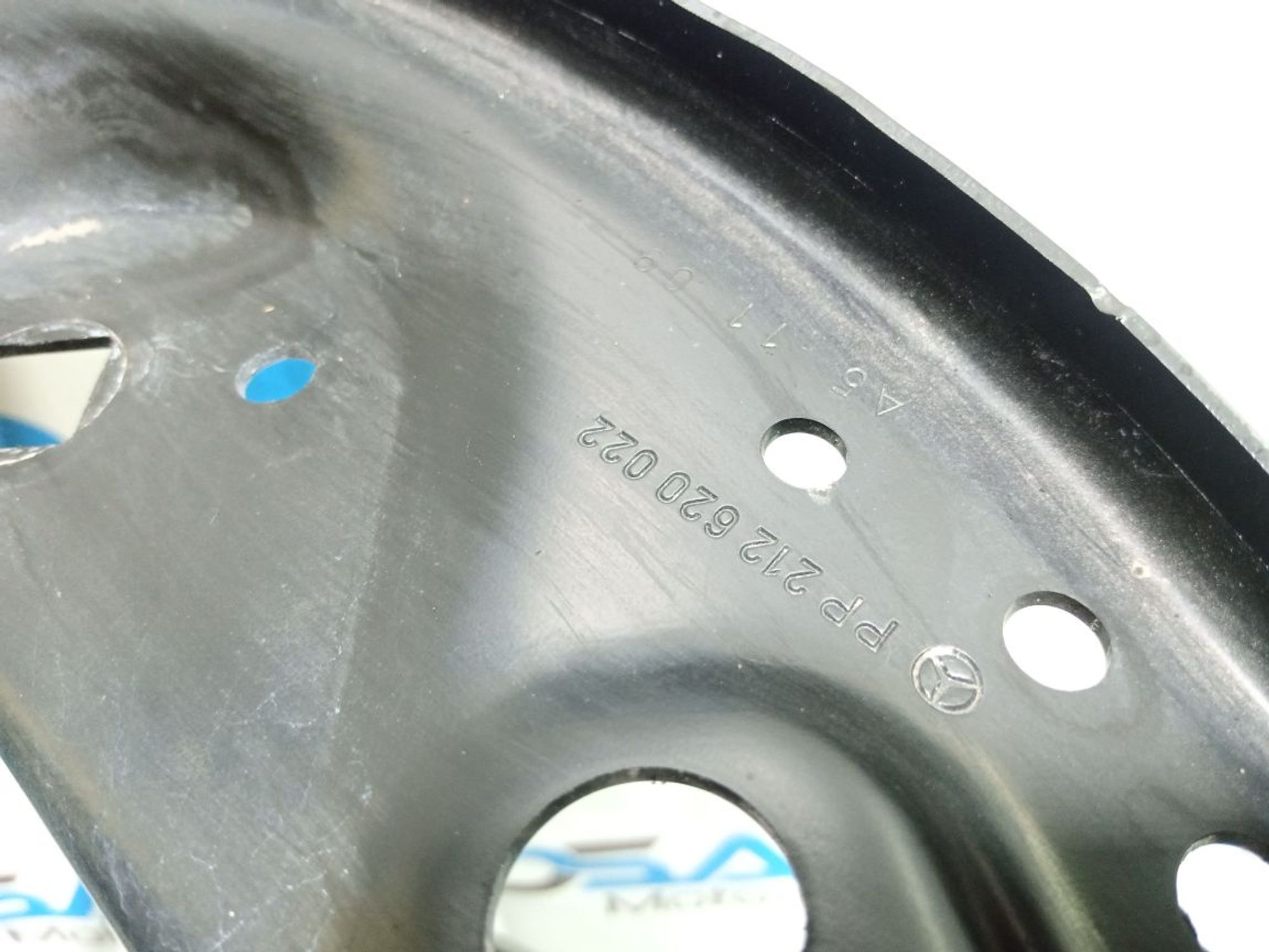 https://ycs.partsauto.market/partsauto-images/thmbs/userImages/b7628e092085f1f91467af1afb6e7630/part/cb904421-6230-43d6-a280-fc71edb2adf0_1748925056577.jpg