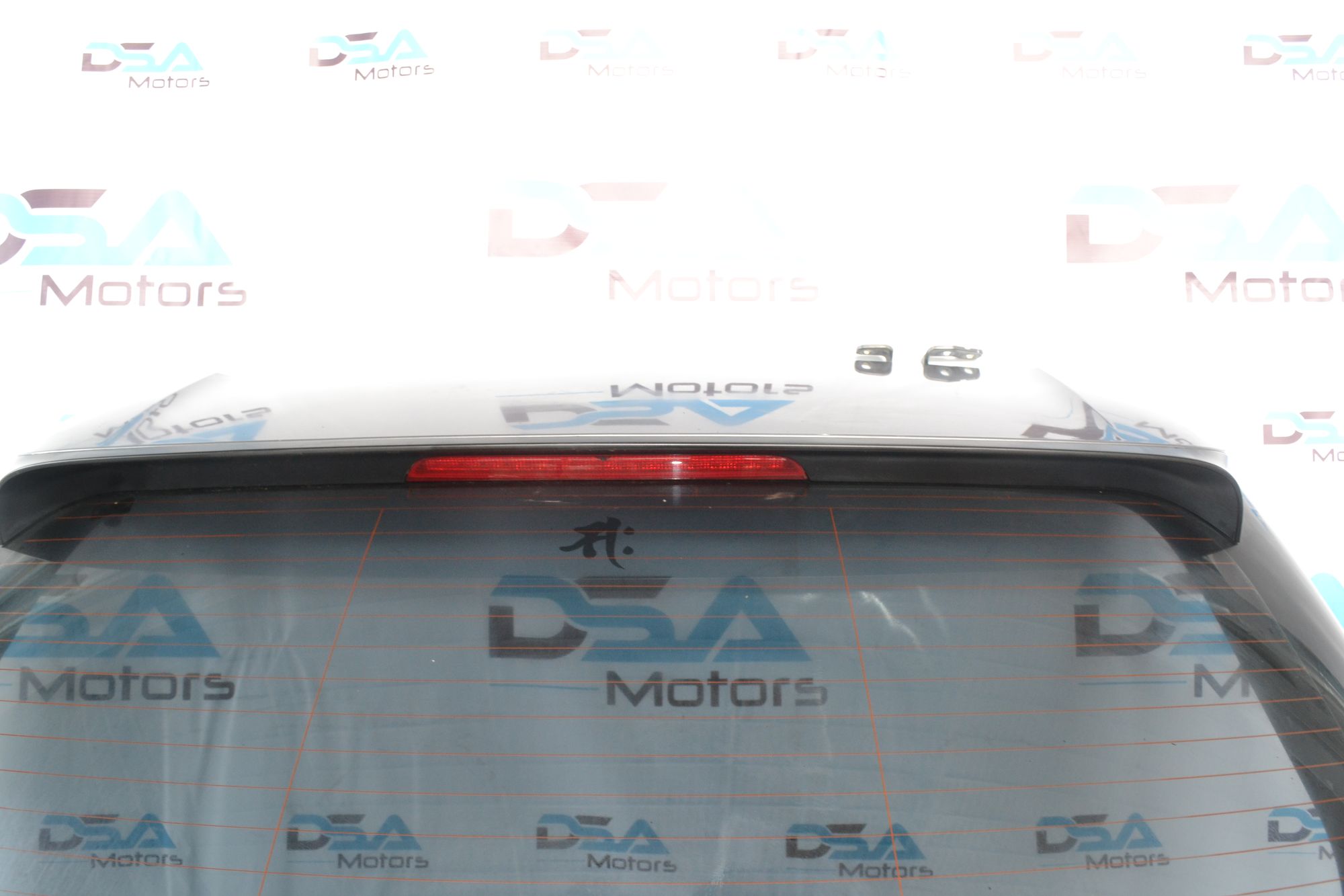 https://ycs.partsauto.market/partsauto-images/thmbs/userImages/b7628e092085f1f91467af1afb6e7630/part/cbfc2a68-6266-4e19-9923-5f2a6698e51e_1781074543900.jpg